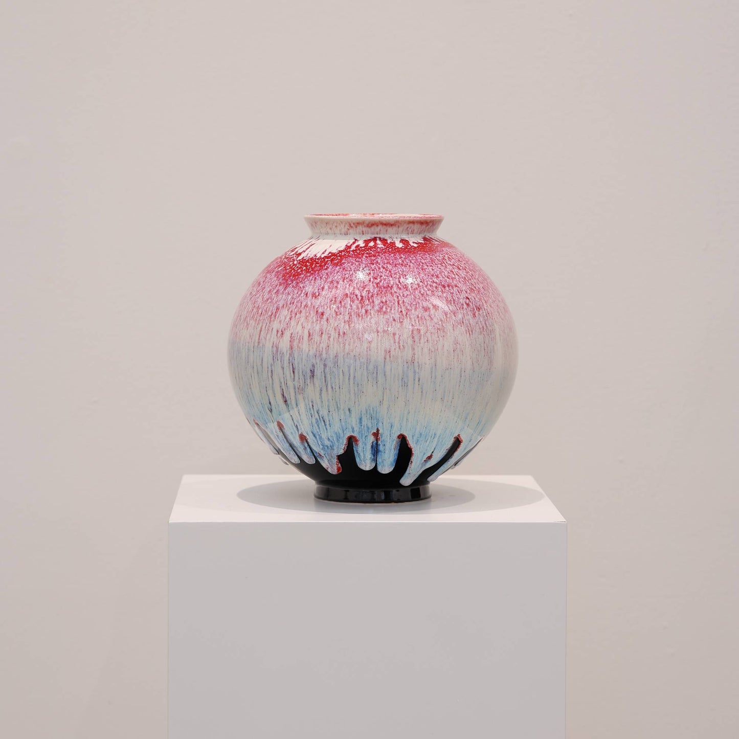 Comparison video showing the different models of watches.