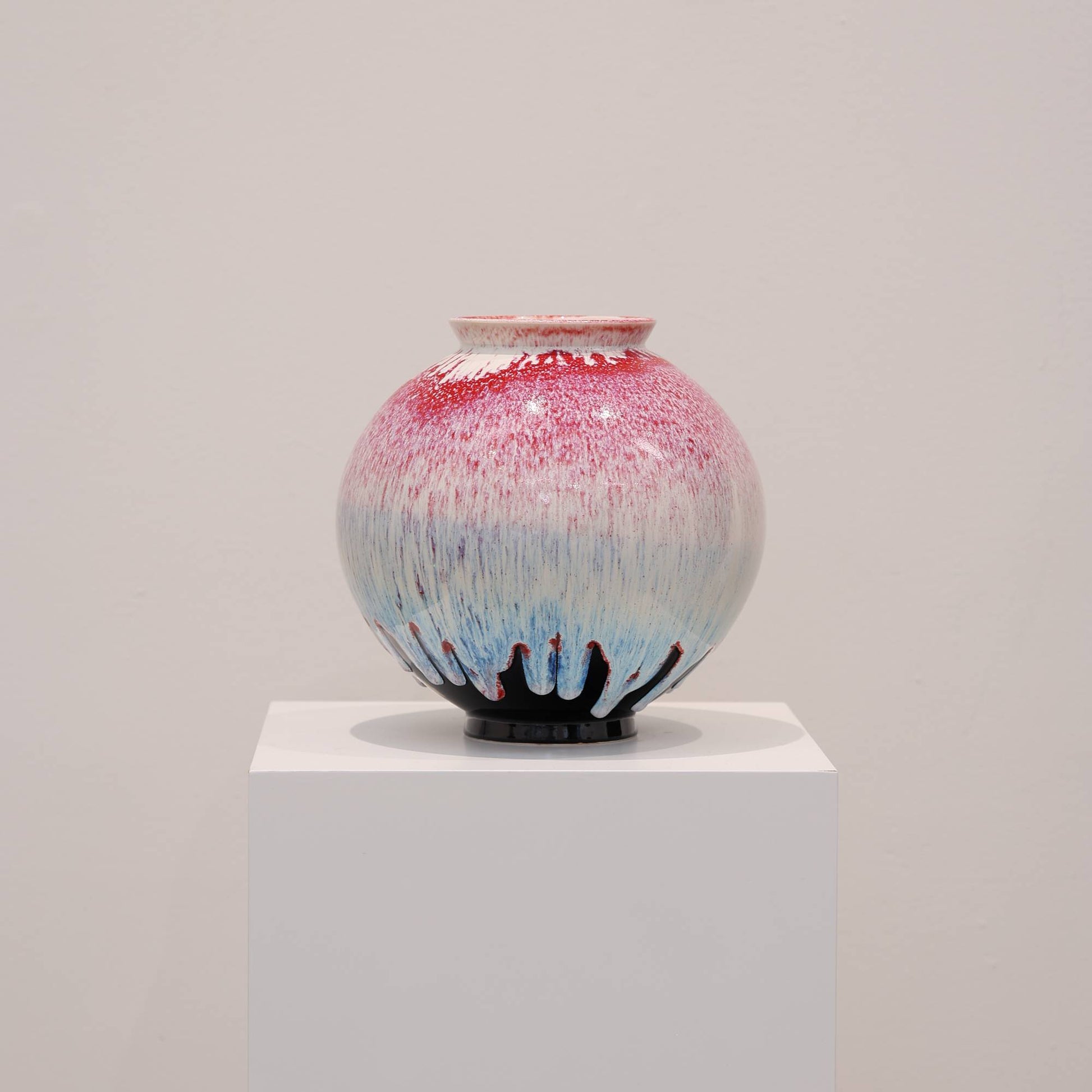 Comparison video showing the different models of watches.