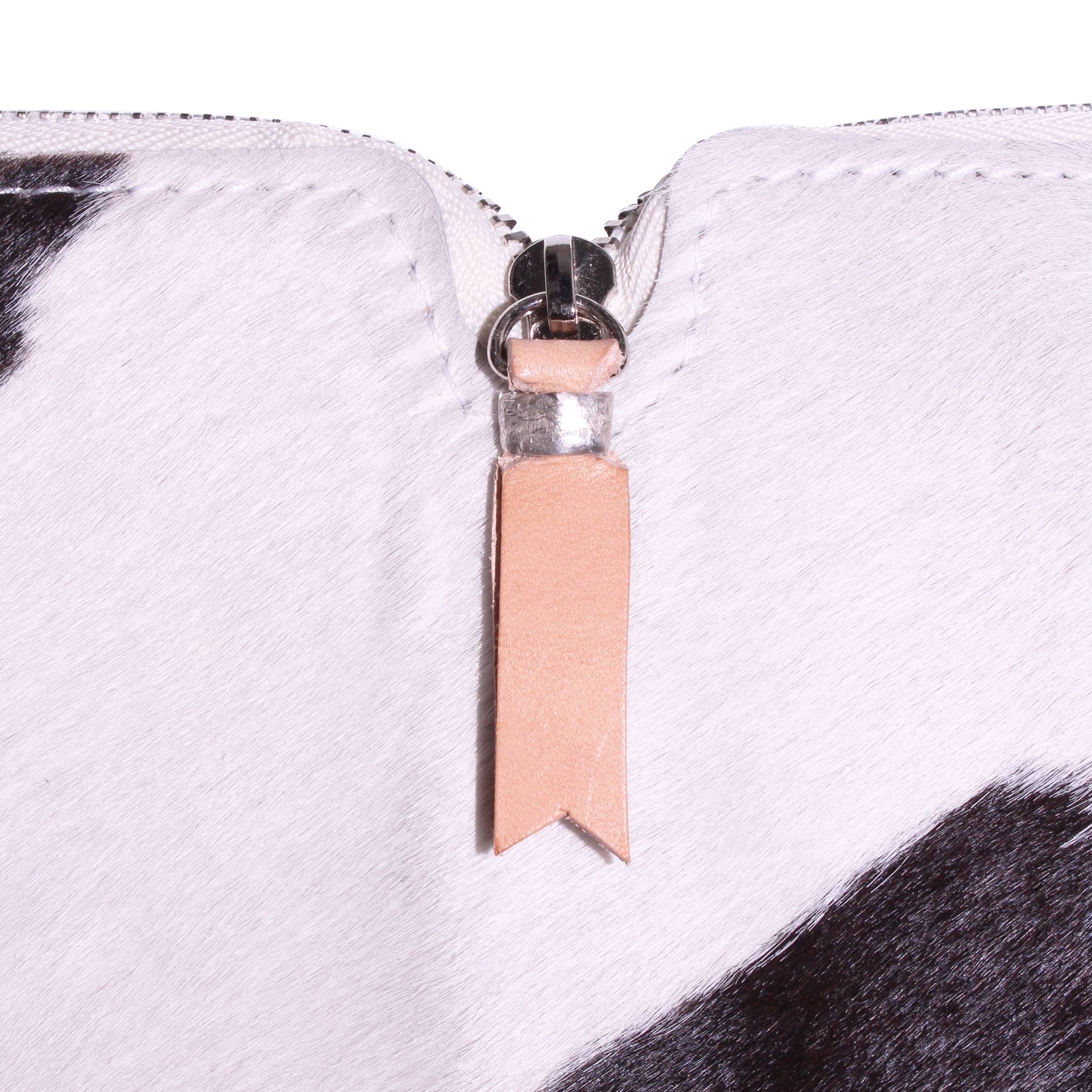 STUD WALLET(Unborn Calf-skin) - Black and White