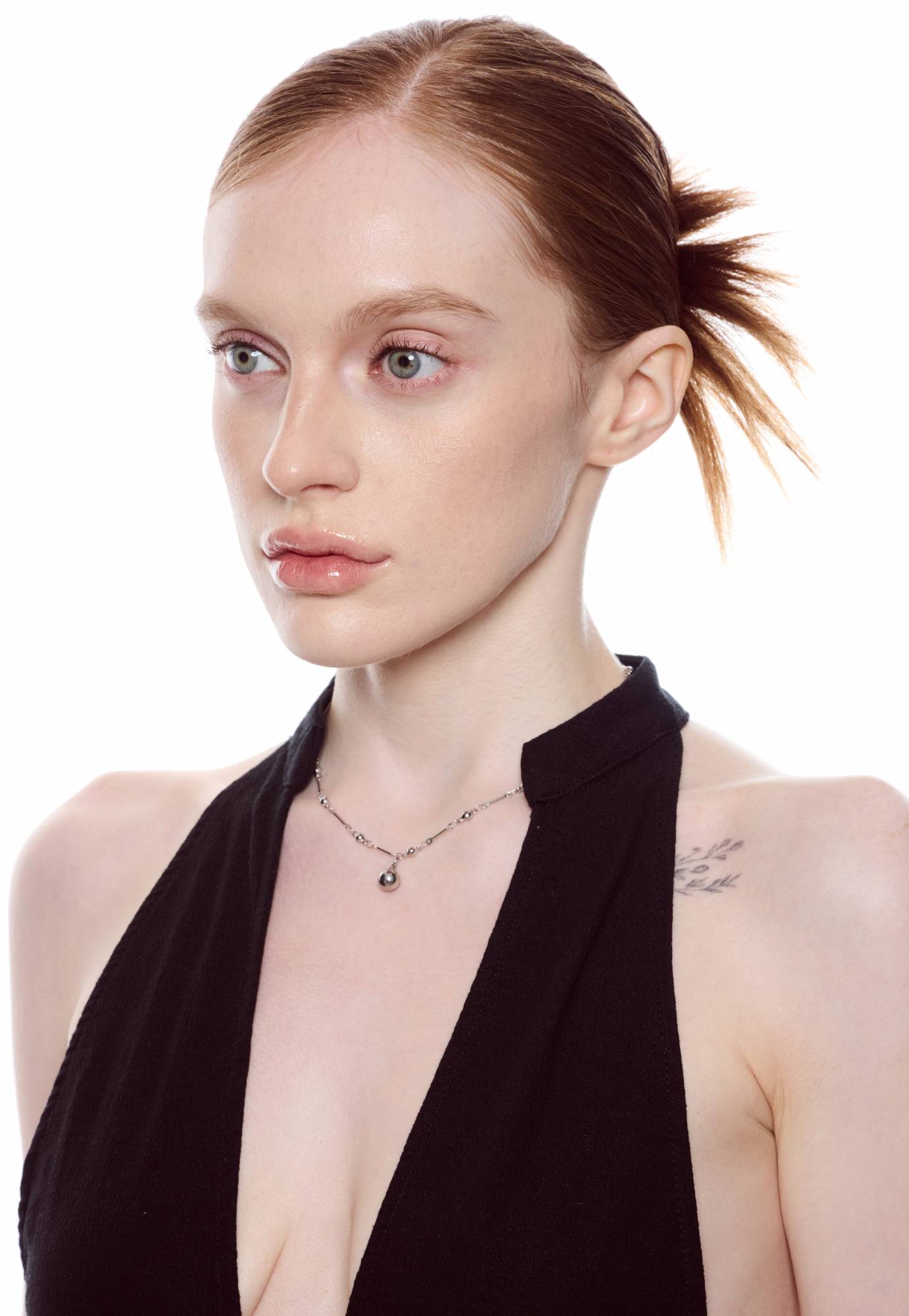 ESSENTIAL NECKLACE 02