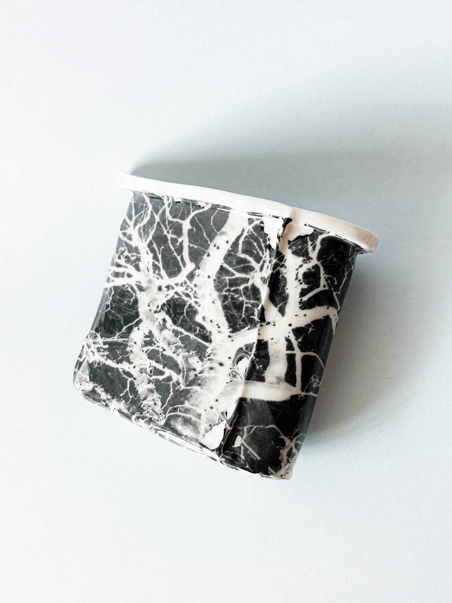 Edge Vase Artist Edition - HAHYERI No.5