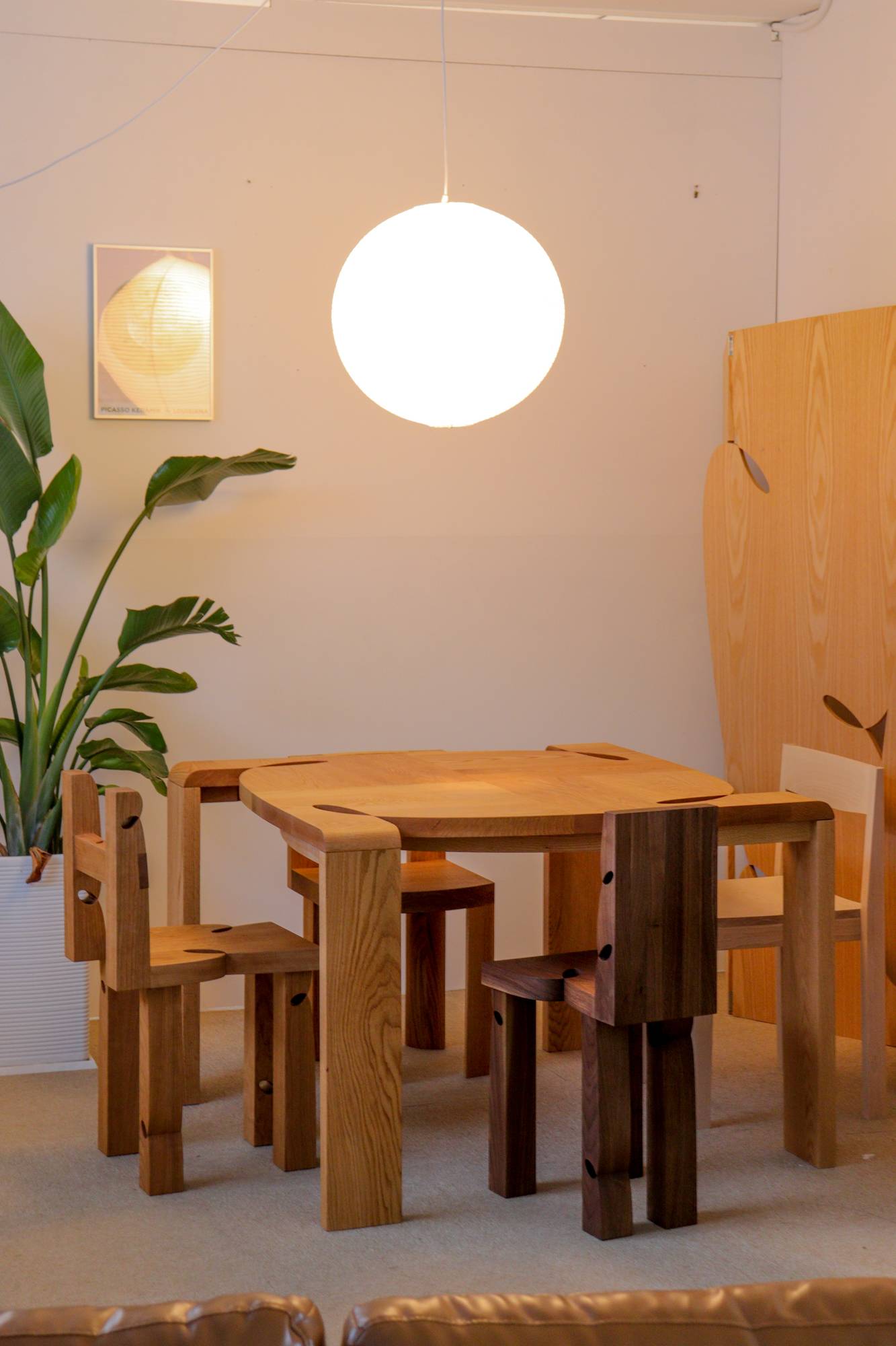 Curly Dining Table | Red Oak