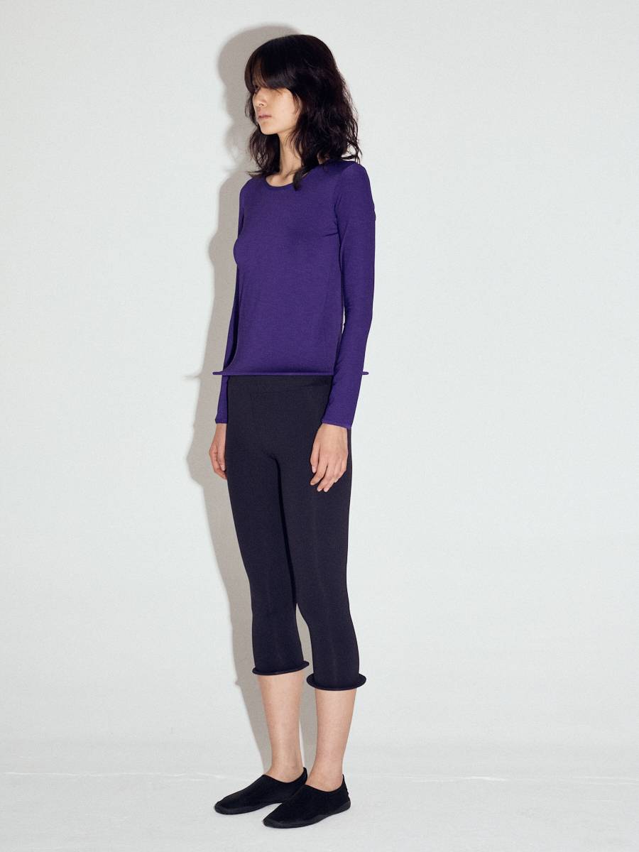 Wired hem basic top in Deep Purple
