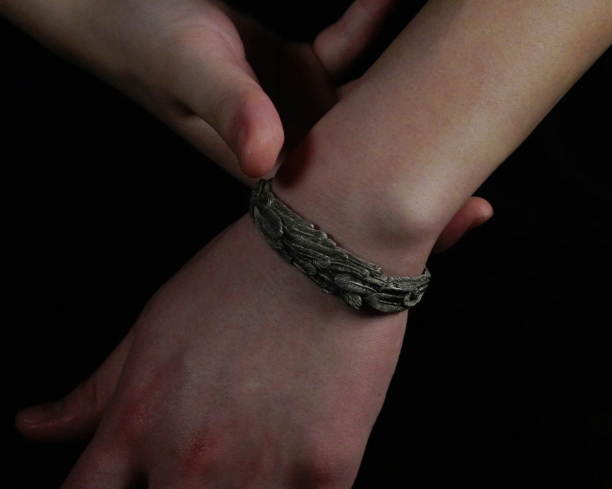 깃털 군락.[ bracelet ] - O-DAE - CAVA LIFE