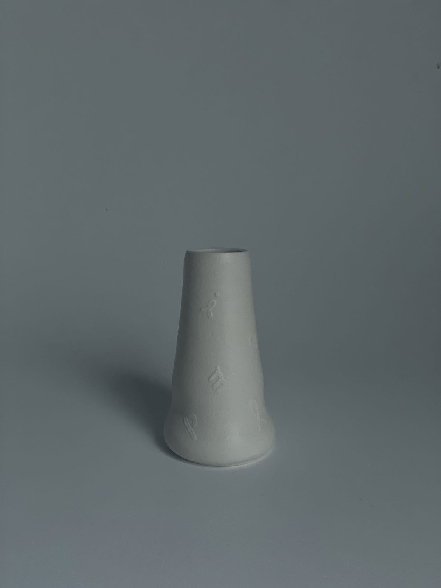 yup, iam lazy one - Shinyejiceramics 신예지 - CAVA LIFE