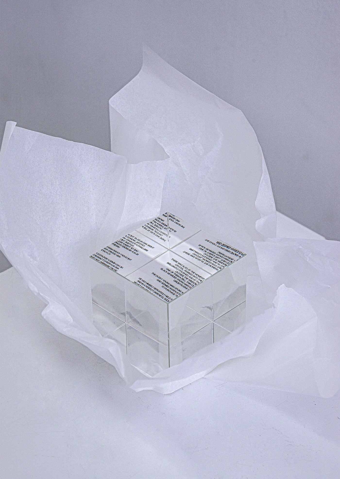 Crystal cube - Large - MUSEUM ARCHIVE 뮤지엄 아카이브 - CAVA LIFE