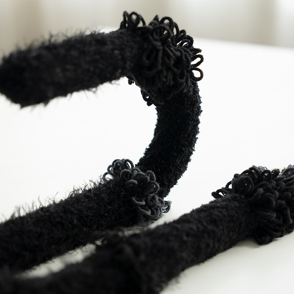 [xRuth.] warm worm 02 - black - Object Gangmul 오브젝트 강물 - CAVA LIFE