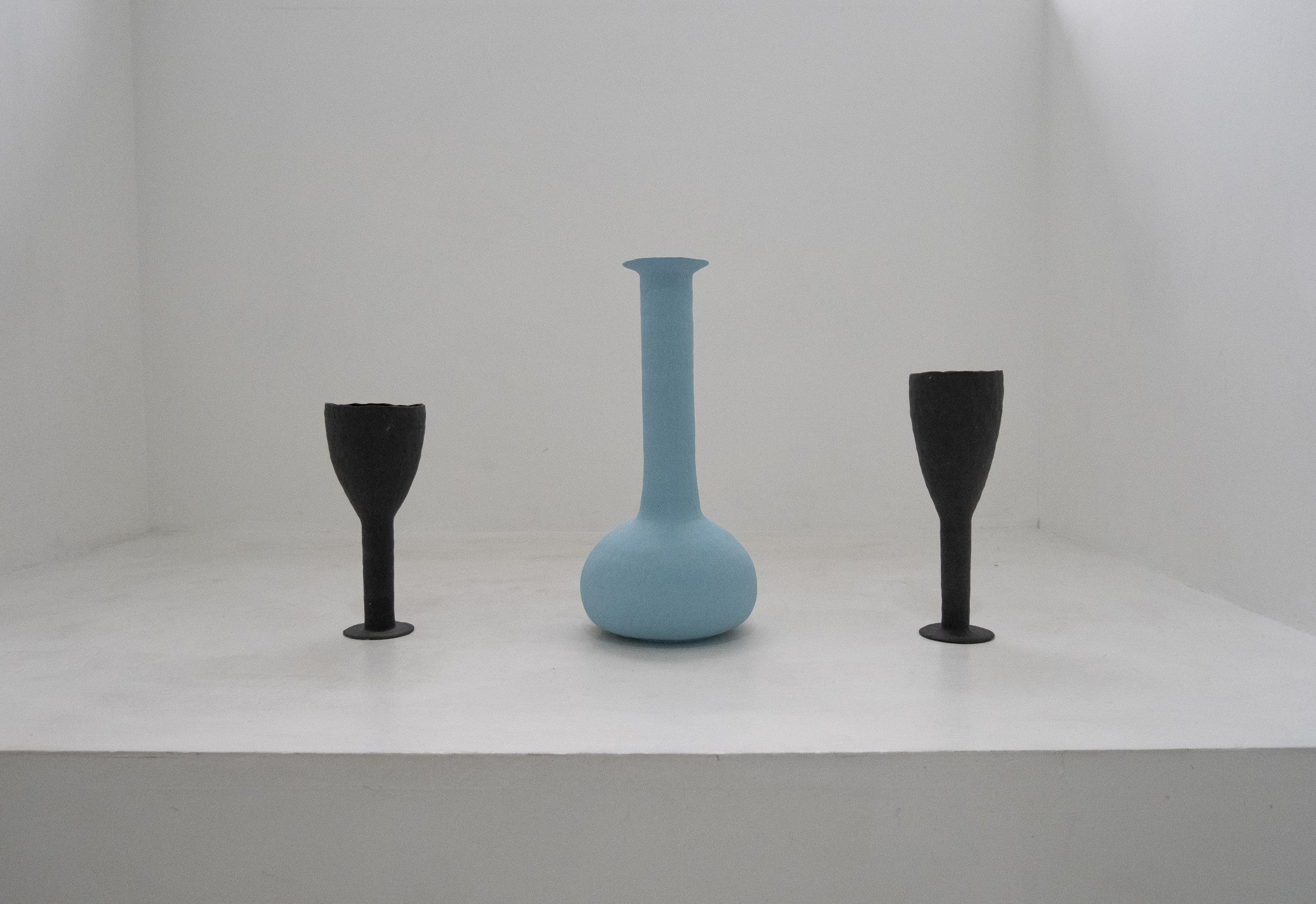 짙은 물빛 화병 - Jinsun Lee 이진선 - CAVA LIFE