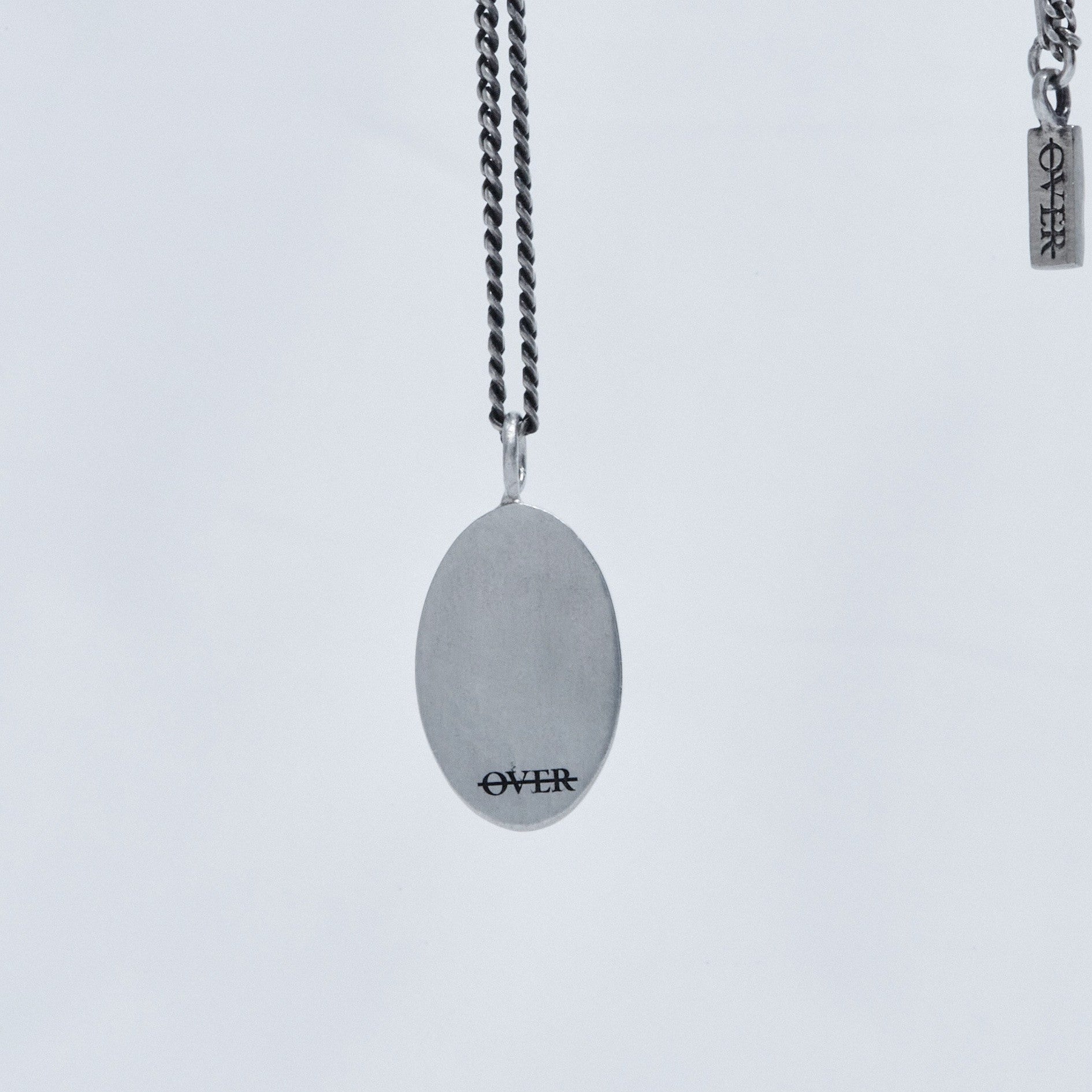 One line oval pendant (Stone setting) - OVERTHELINE 오버더라인 - CAVA LIFE