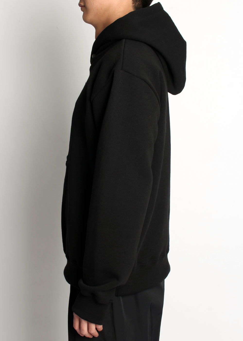 CIRCLE CUT AND PUNCHED HOODIE (BLACK) - IRREGULAR STUDIO 이레귤러 - CAVA LIFE