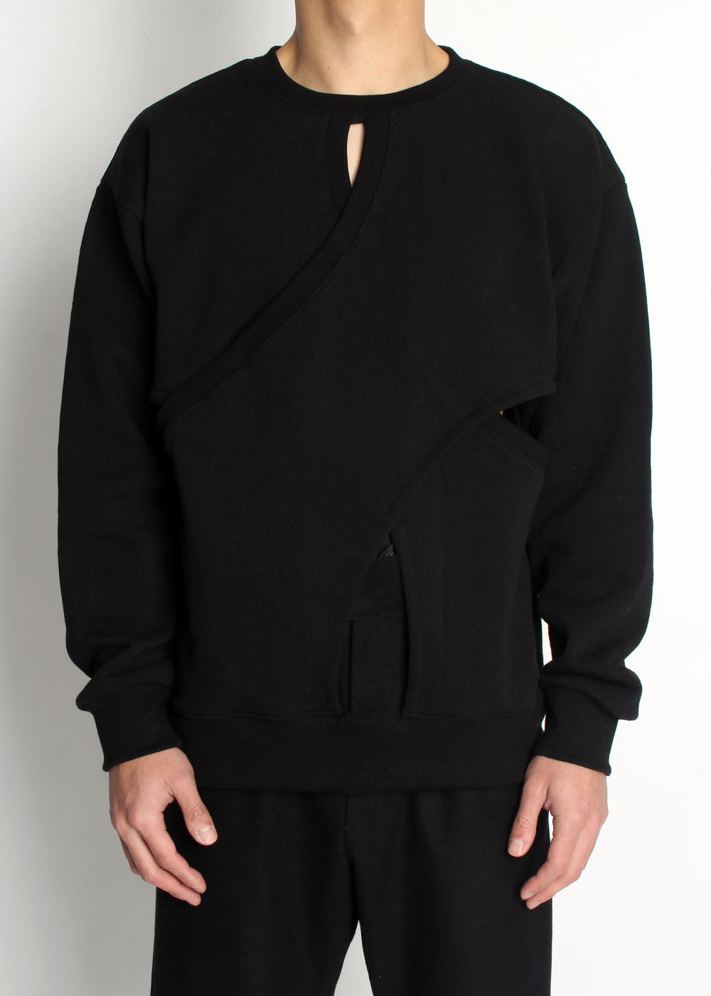 DOUBLE LAYERED SLIT SWEATSHIRT (BLACK) - IRREGULAR STUDIO 이레귤러 - CAVA LIFE