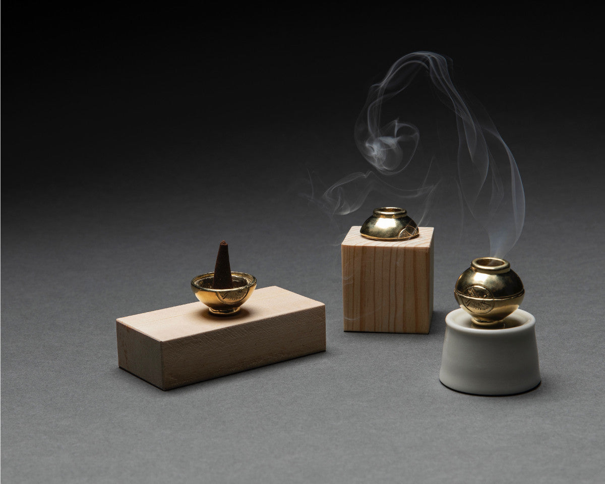 달항아리 인센스 홀더 - Seoyoung Jang 장 서영 - CAVA LIFE