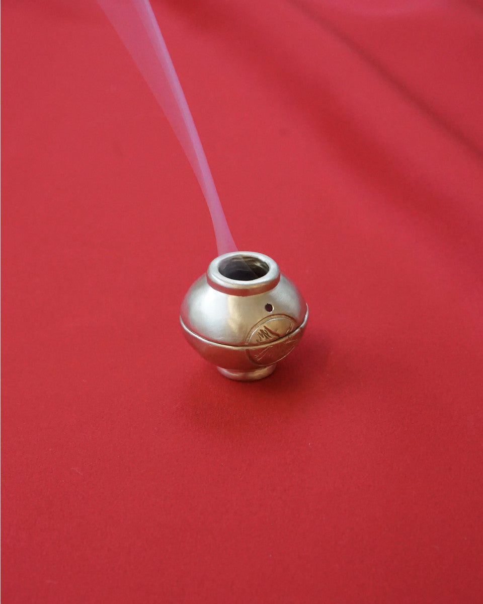 달항아리 인센스 홀더 - Seoyoung Jang 장 서영 - CAVA LIFE