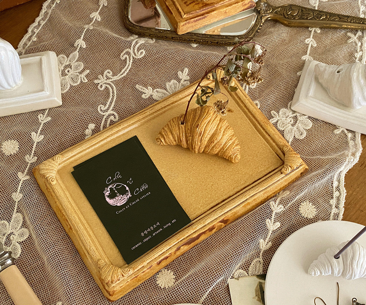 크루아상 paperweight (2colors) - Colin et Chloé 콜랭에클로에 - CAVA LIFE