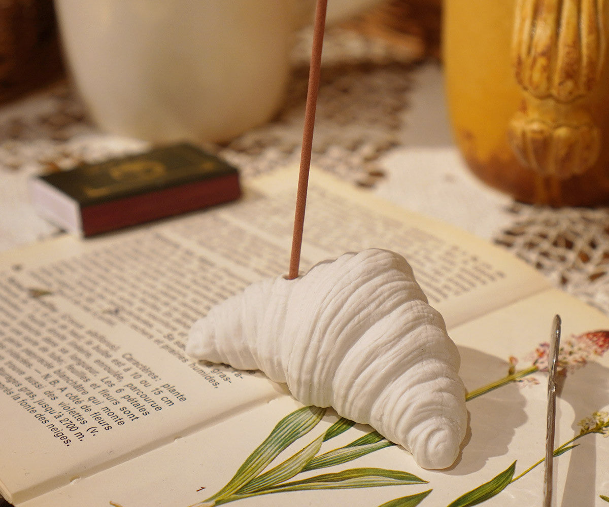 크루아상 paperweight (2colors) - Colin et Chloé 콜랭에클로에 - CAVA LIFE