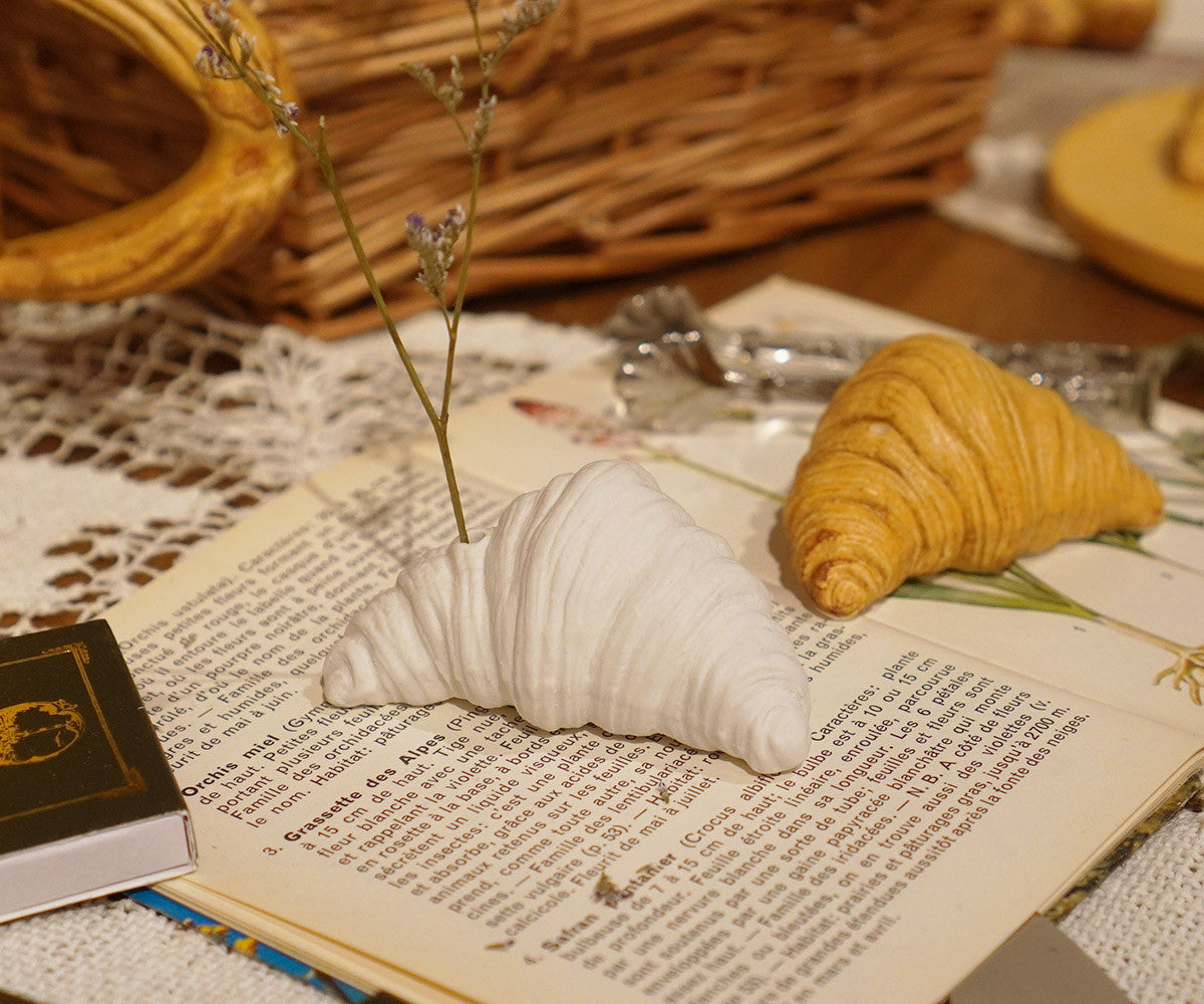 크루아상 paperweight (2colors) - Colin et Chloé 콜랭에클로에 - CAVA LIFE