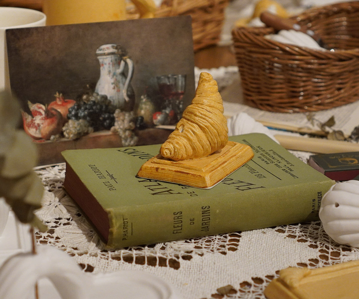 크루아상 프레임 홀더 medium (2colors) - Colin et Chloé 콜랭에클로에 - CAVA LIFE