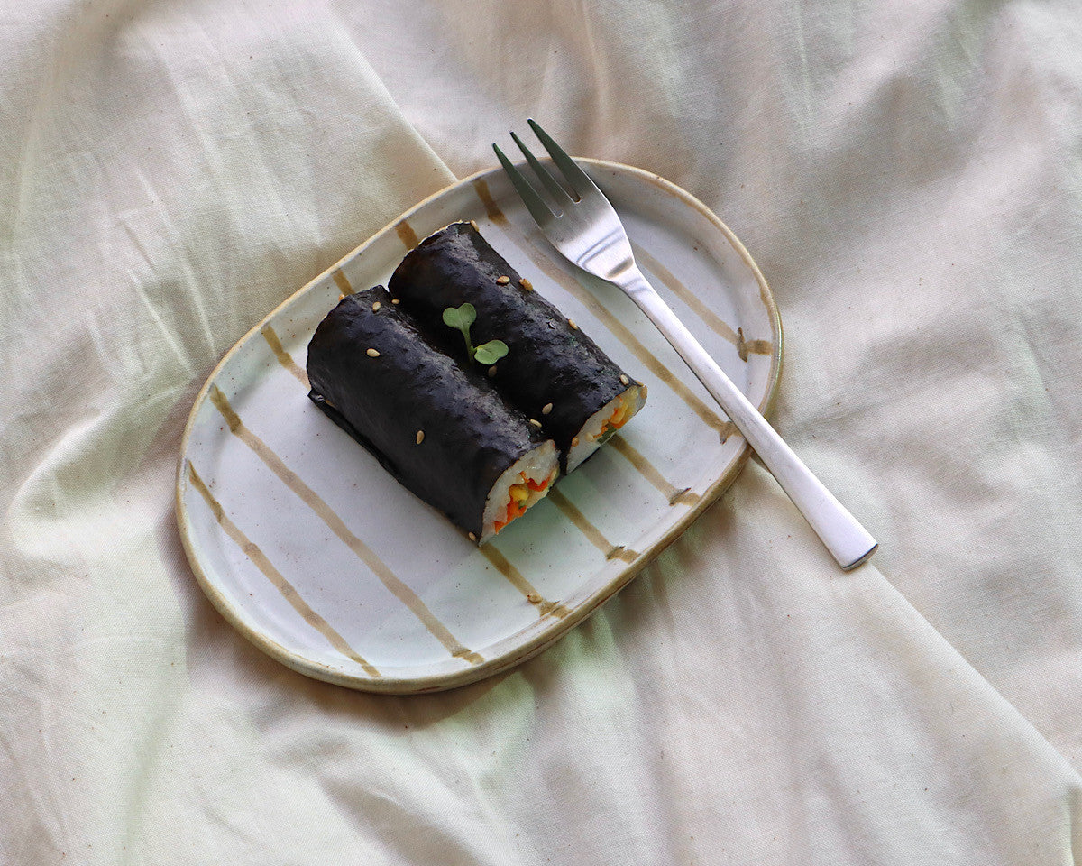 Stripe Ovalplate - HOIOH 서지은 - CAVA LIFE