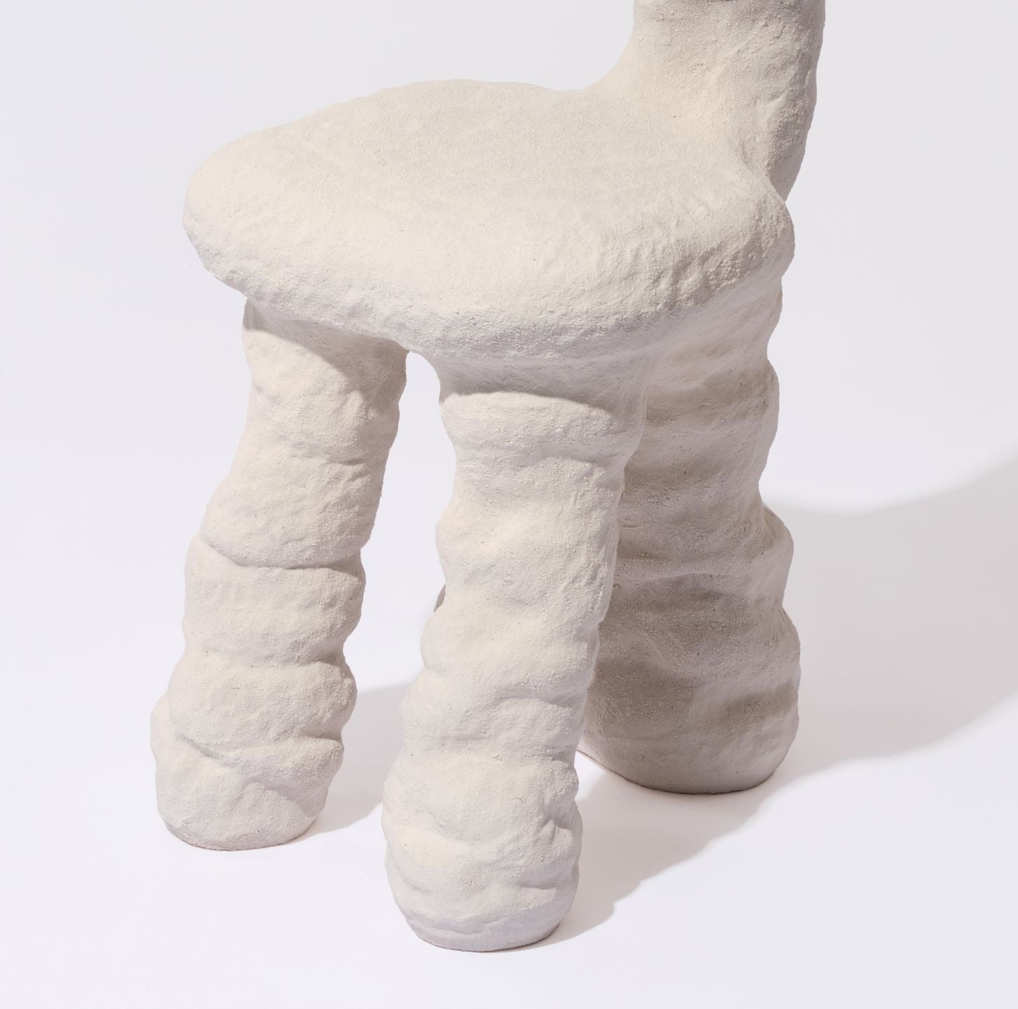 주먹 인사 - KIMMINJU 김민주 - CAVA LIFE