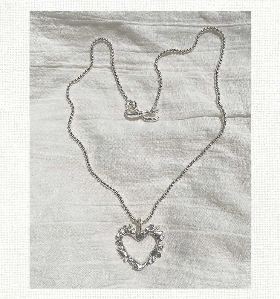 hollow frame necklace 1 - MIDLIG 미드리그 - CAVA LIFE