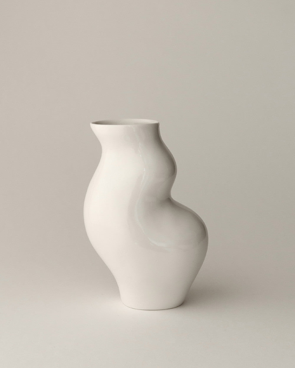 바디베이스03 (화이트) - Jihye Lee/loamarchive 이지혜/롬아카이브 - CAVA LIFE