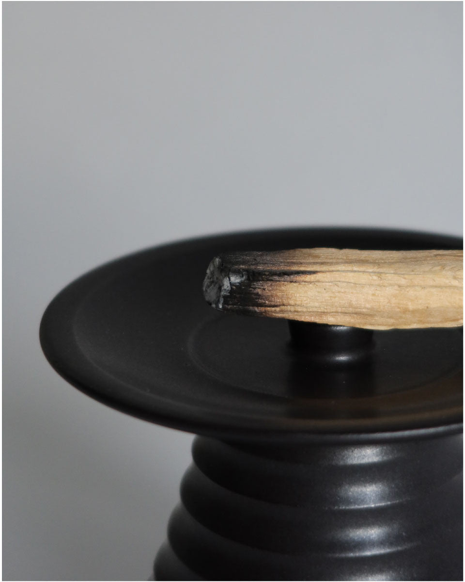 팔로산토홀더 - peaceful things - CAVA LIFE