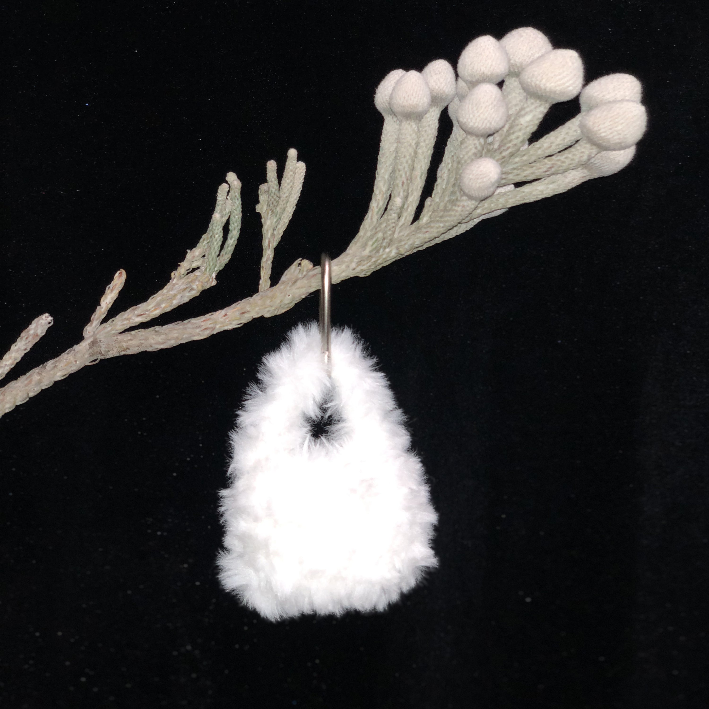 피넛 캐리어 - Santa's little helper 산타스리틀헬퍼 - CAVA LIFE