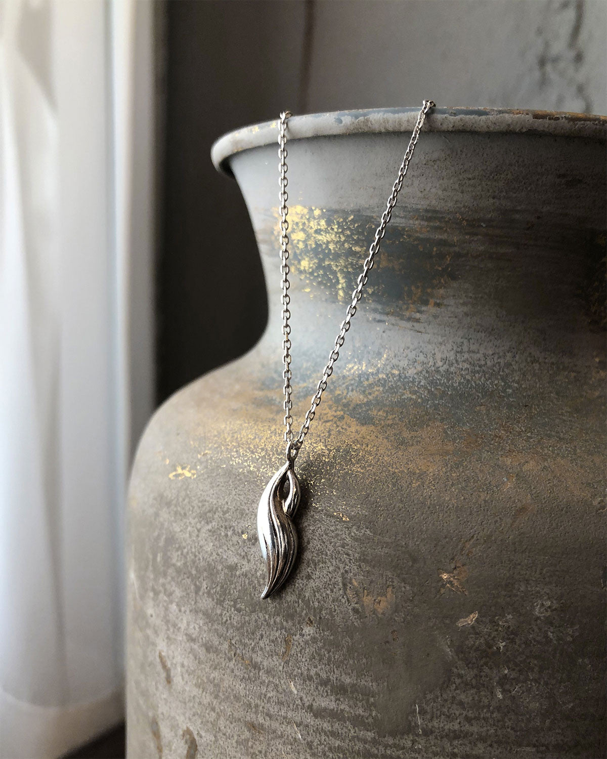 leaf necklace - Next Green Door - CAVA LIFE