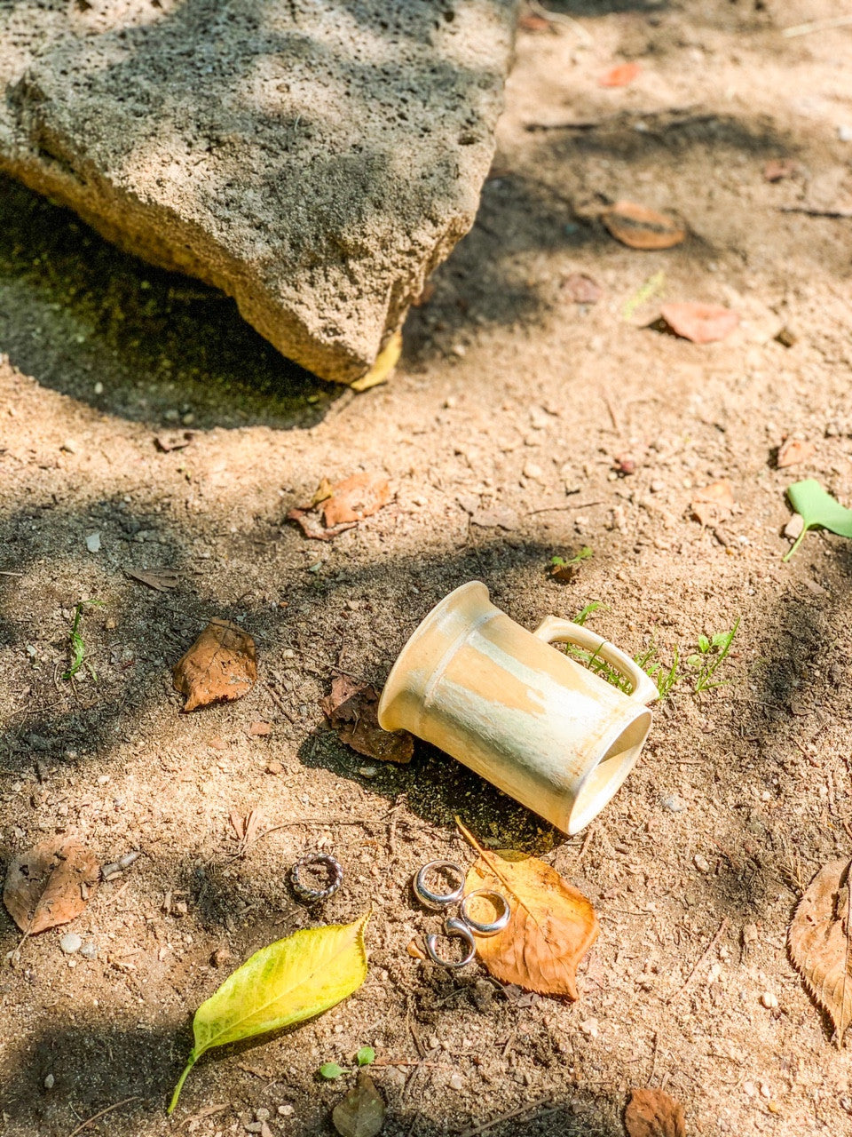 릴리 머그컵 - Relié studio 릴리스튜디오 - CAVA LIFE