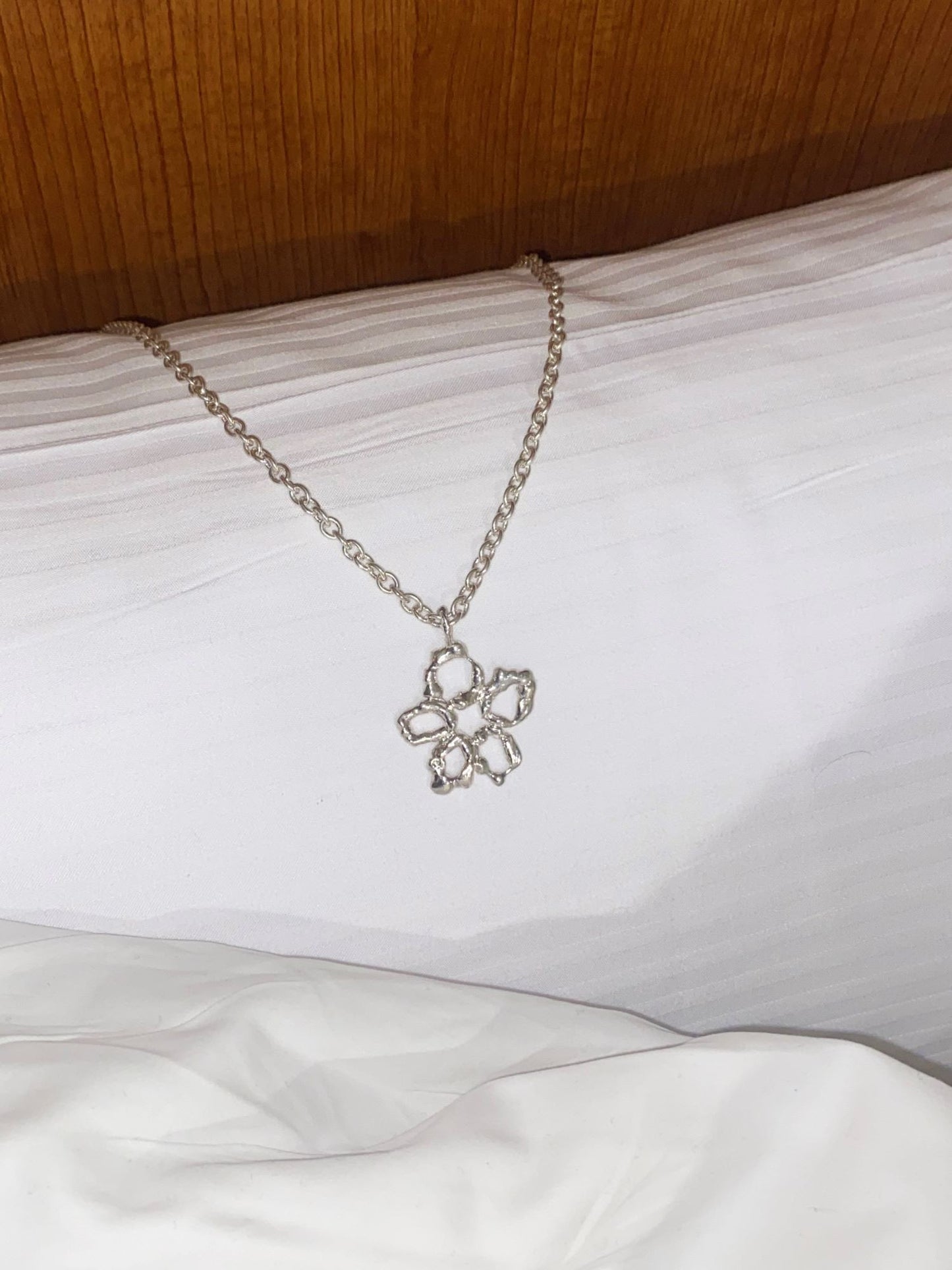 malang flower necklace - MIDLIG 미드리그 - CAVA LIFE
