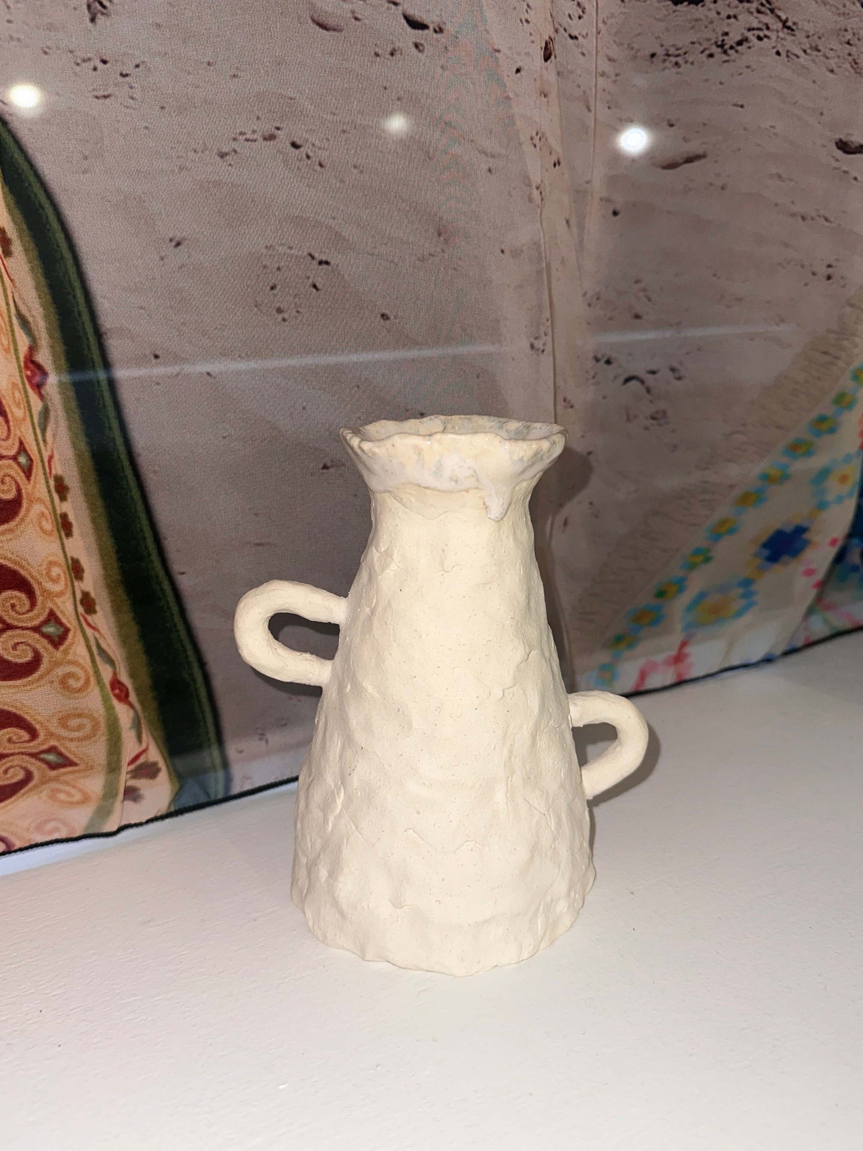 정원이 달린 미니테이블 위 화병 - MO(OR)DO HOUSE 모올도하우스 - CAVA LIFE