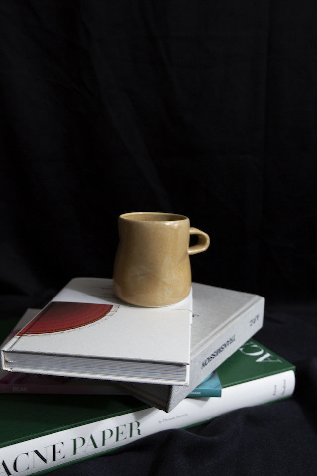 SAI 002 찌그러진 머그컵 오트밀바닐라 - SAI 사이 - CAVA LIFE