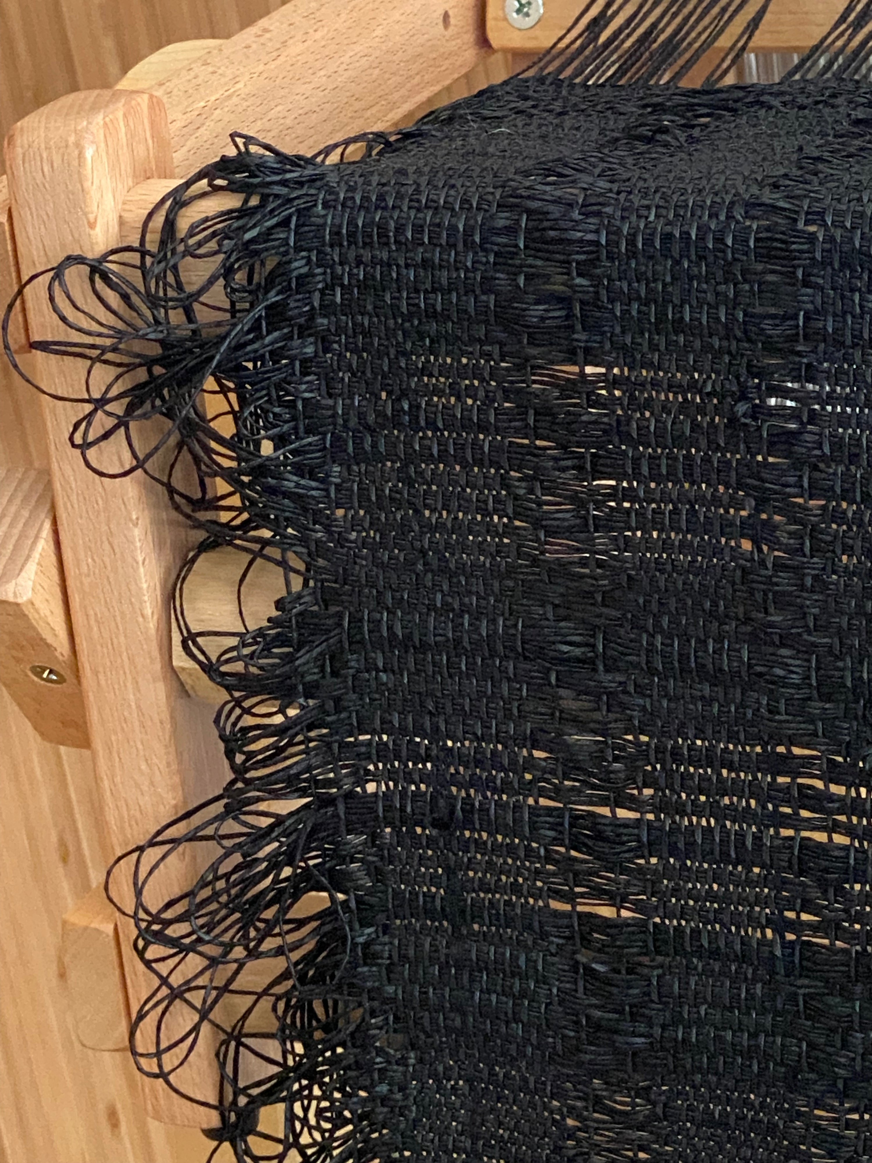 Flowing fracture weave