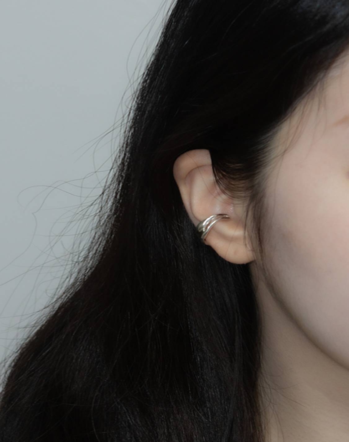 Haett’s signature earcuff