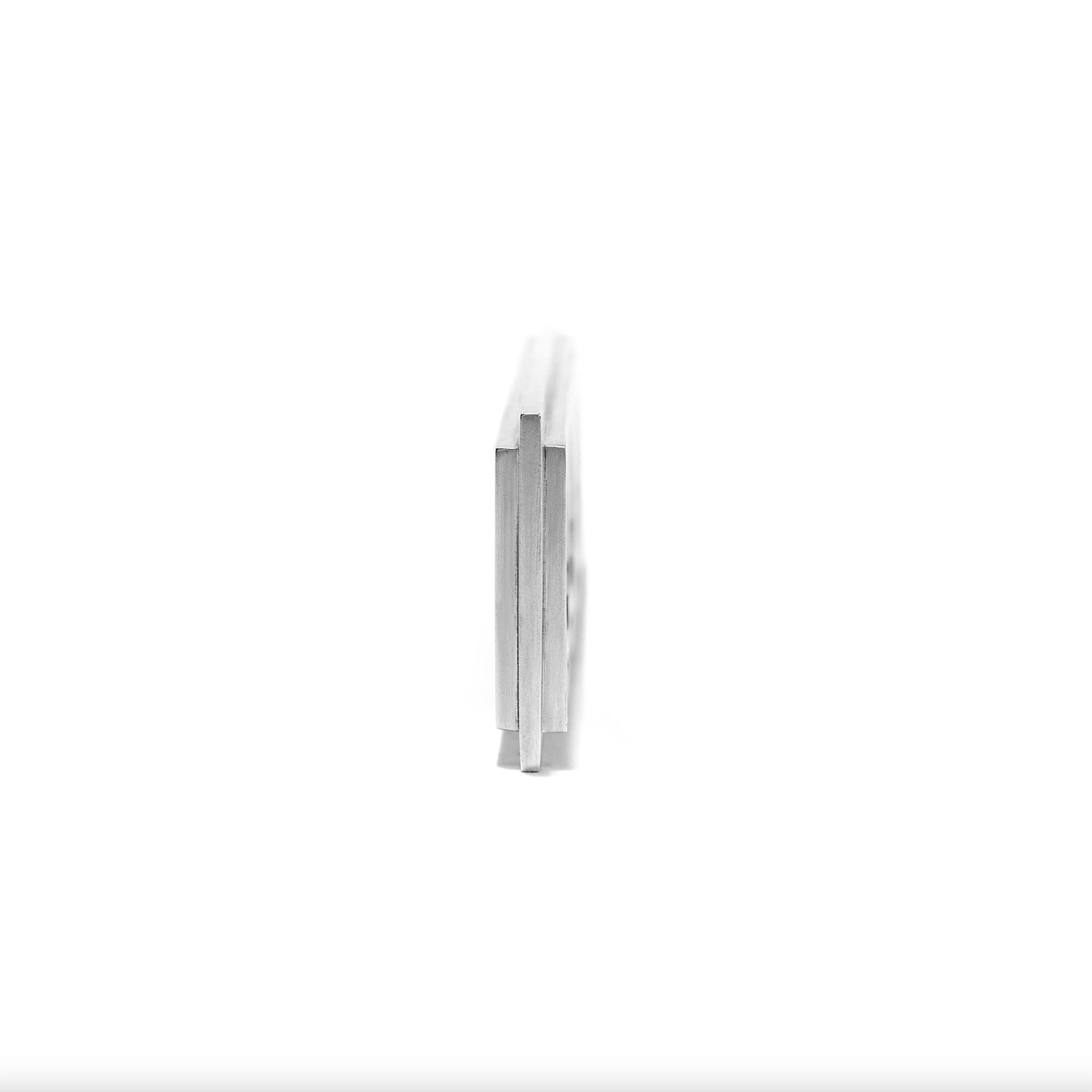 Bold line solid quad ring - OVERTHELINE 오버더라인 - CAVA LIFE