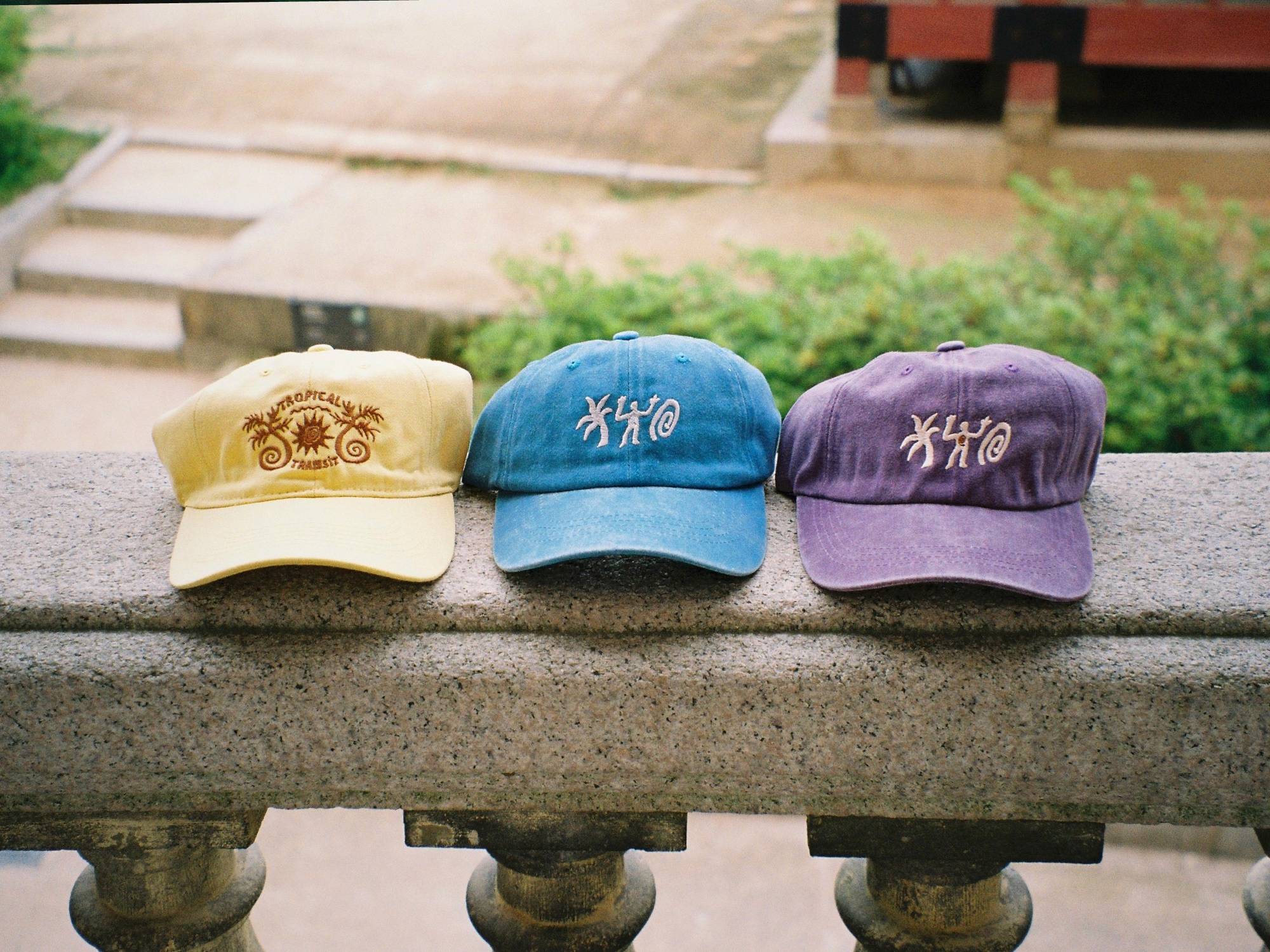 Embroidered Drawing Cap 드로잉 자수 캡 - Yellow