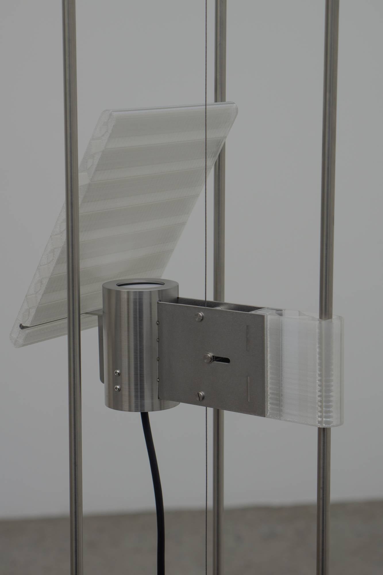 PMF 플로어 스탠드 001