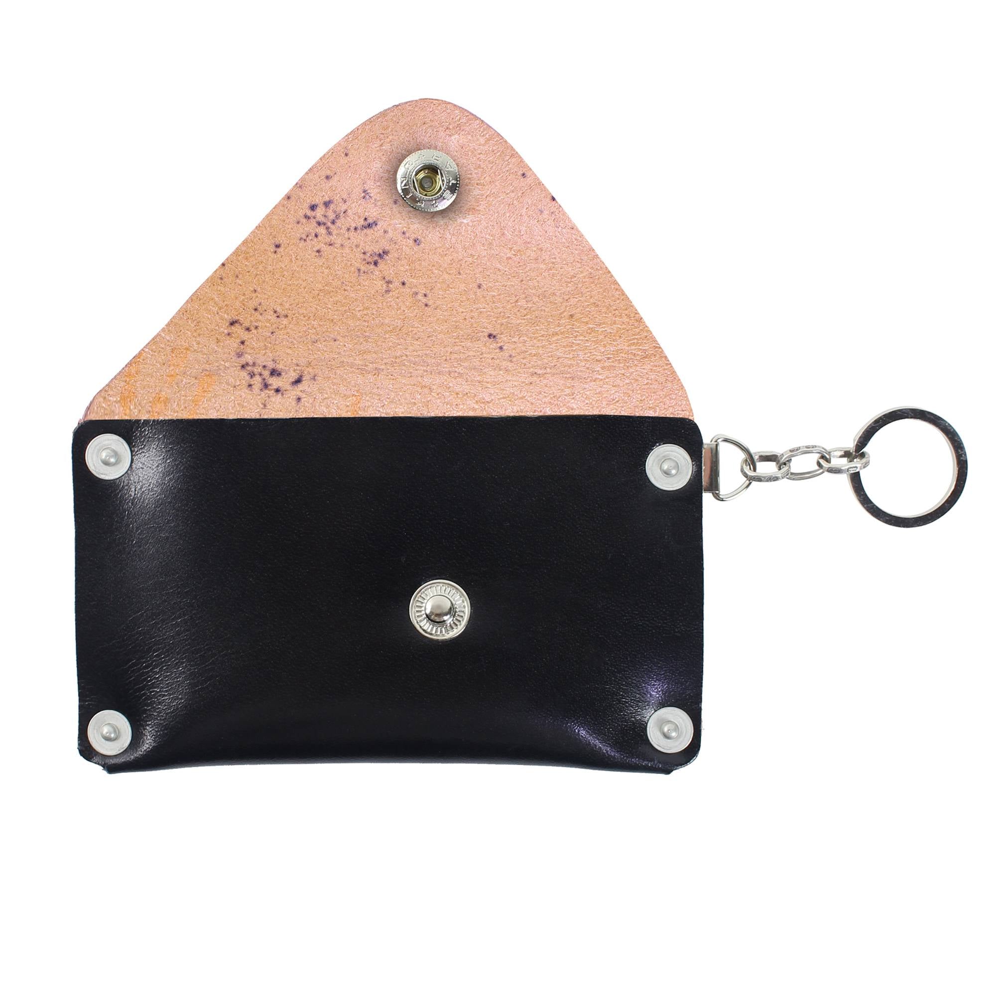 LOVE TRUCK - Black - LOVE PARADE 러브퍼레이드 - CAVA LIFE