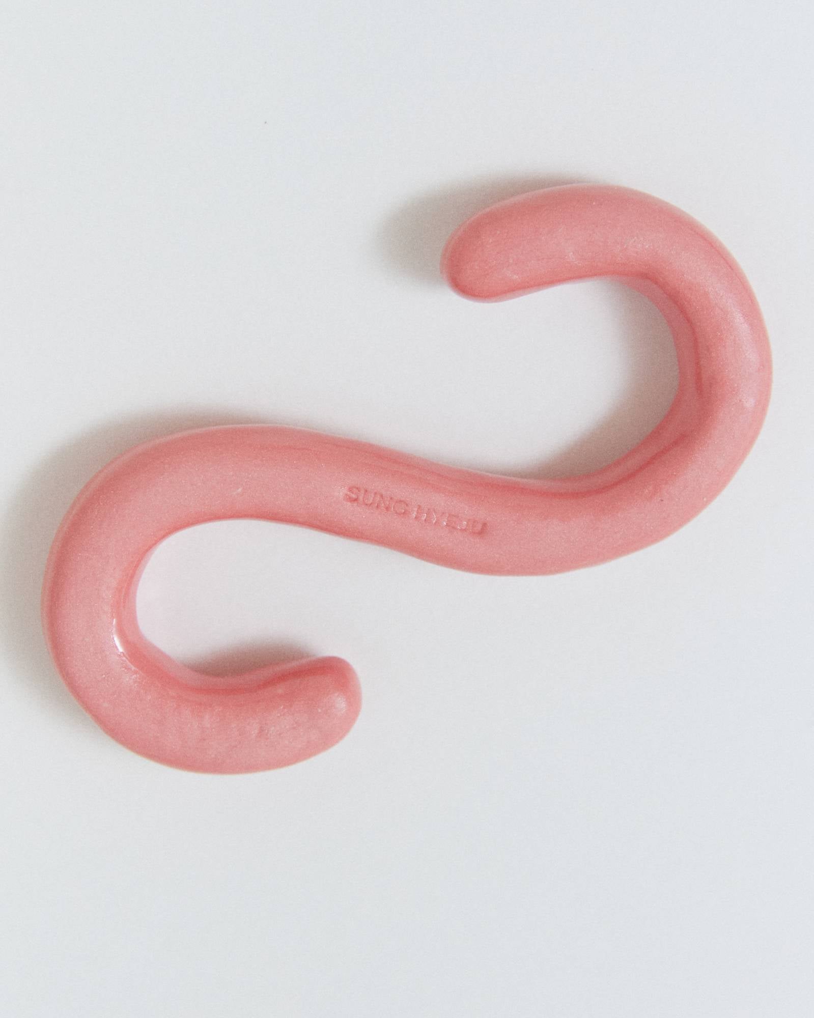 Hanger 04 - Sung Hyeju 성혜주 - CAVA LIFE