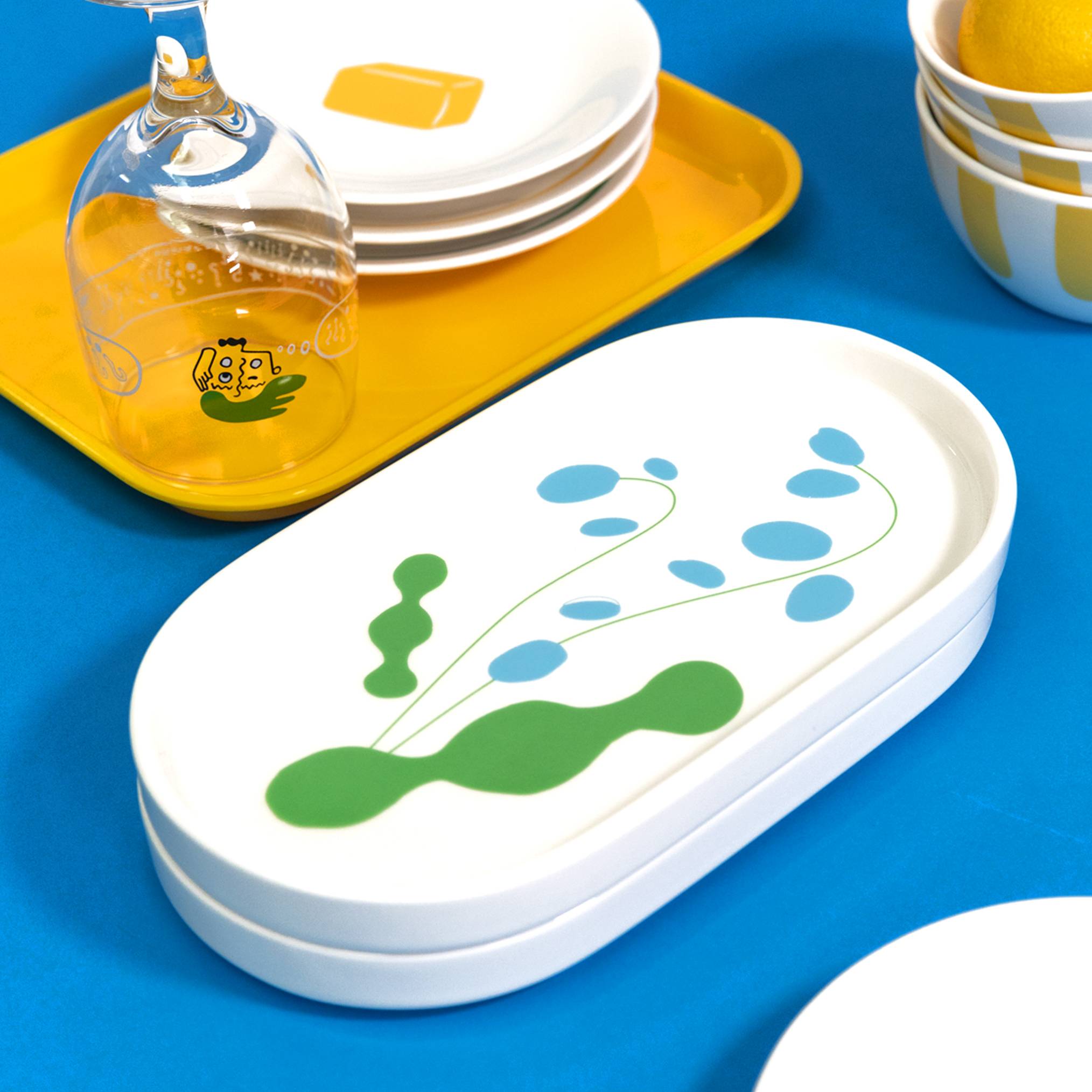 스카이 블루 플라워 오발 플레이트