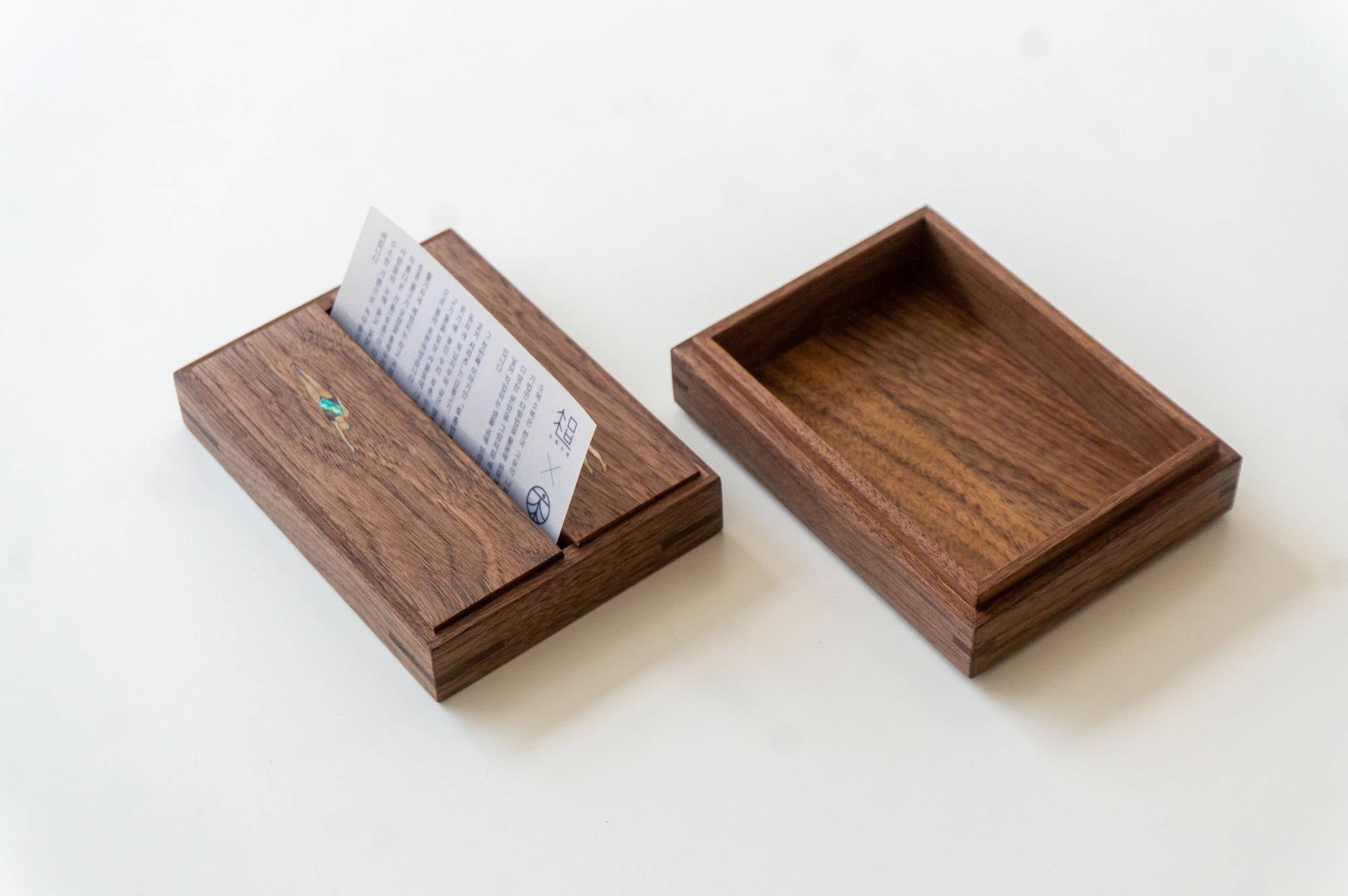 원목자개 꽂이함 _ 수영 시리즈 - Kim song yi, Kim kyoung hun / somoksobok - CAVA LIFE