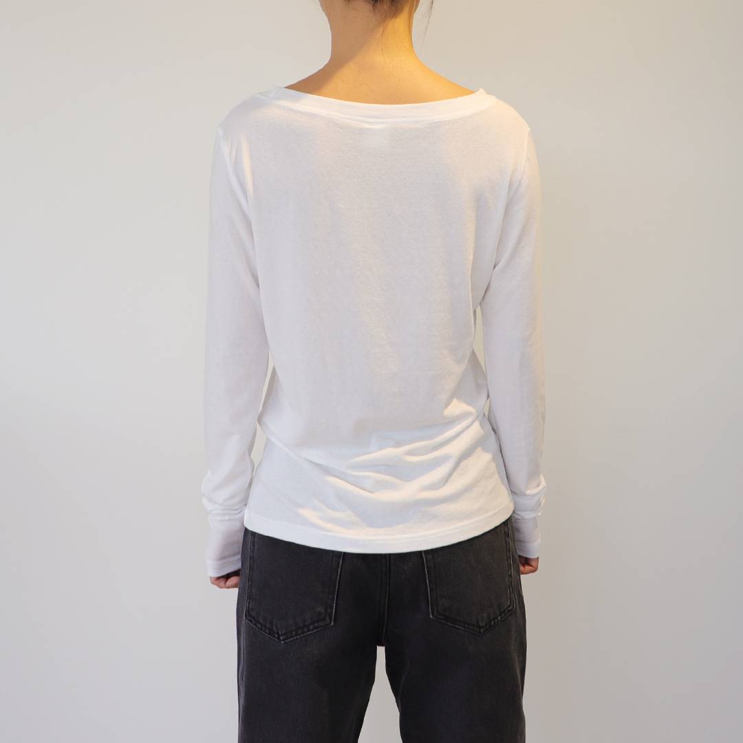BEAUTY symbol long-sleeved T-Shirt (WHITE) - KRUCHI 크루치 - CAVA LIFE