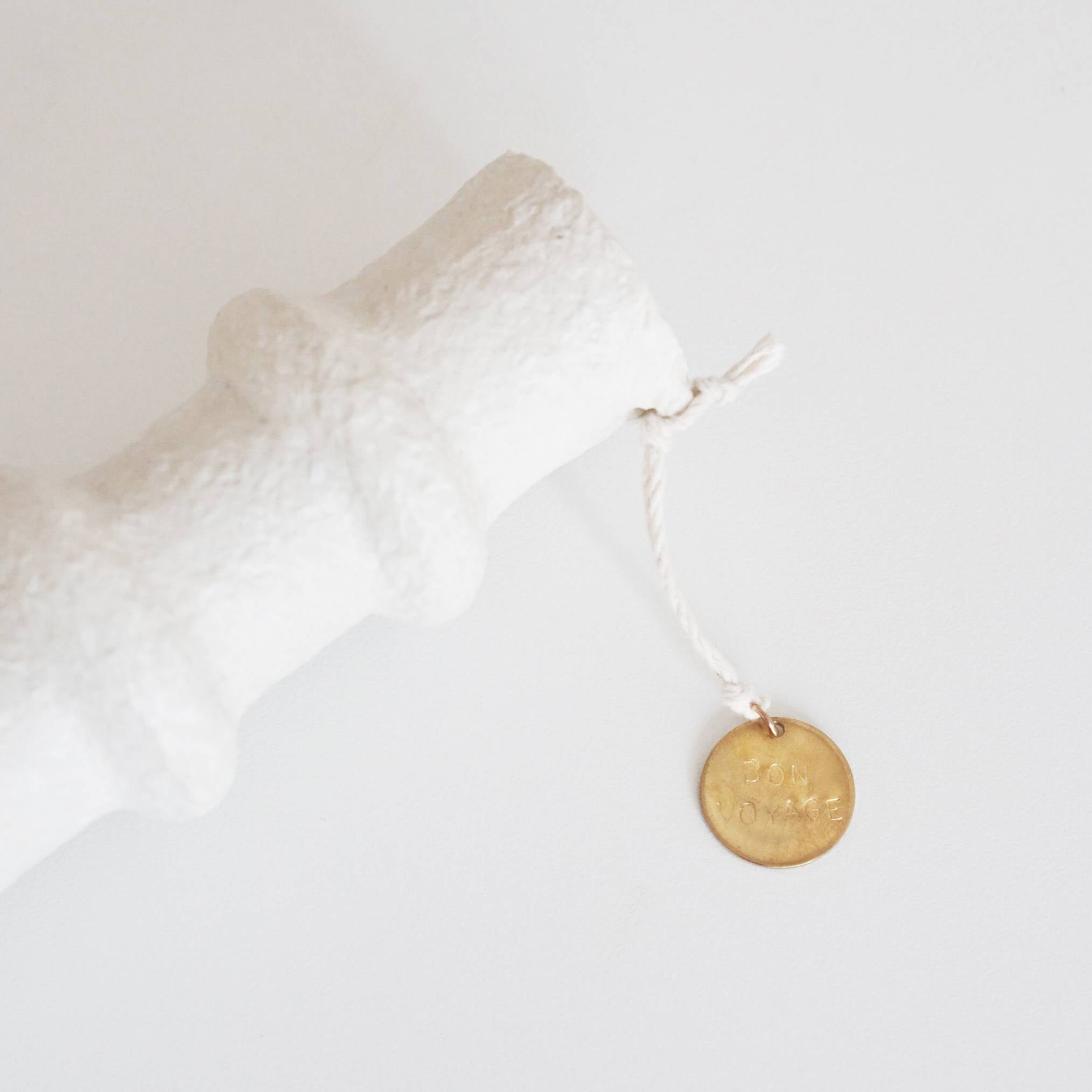 Bon voyage kaleidoscope 만화경 - BrownBuilding 브라운빌딩 - CAVA LIFE