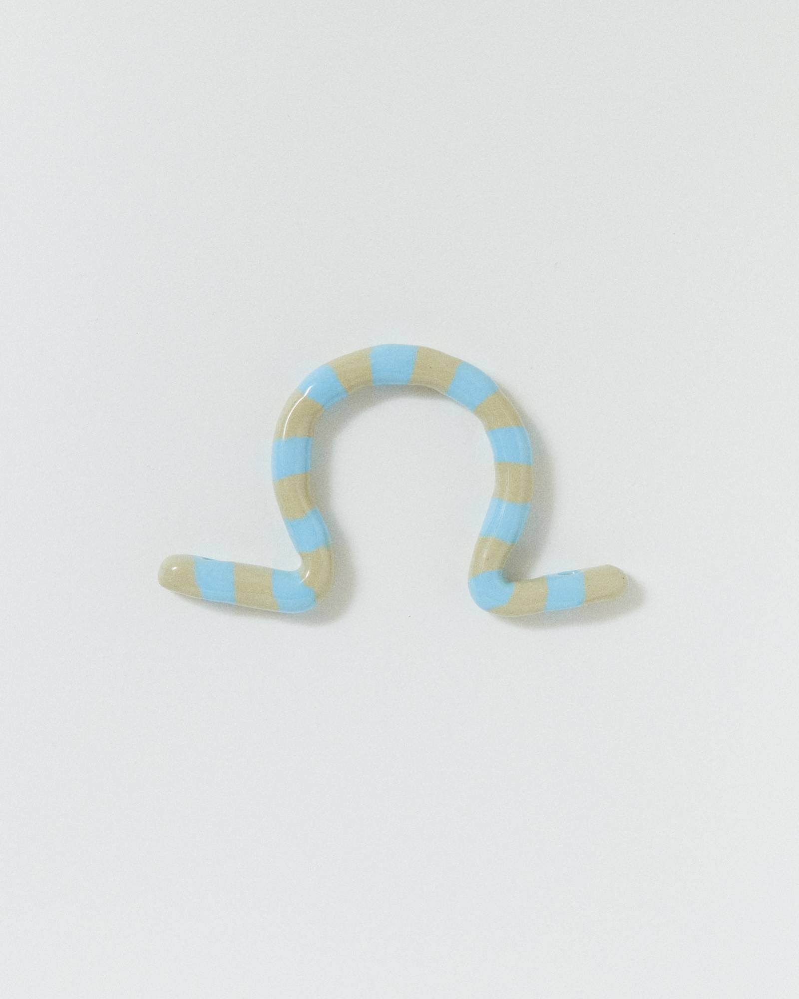 Hanger 01 - Sung Hyeju 성혜주 - CAVA LIFE