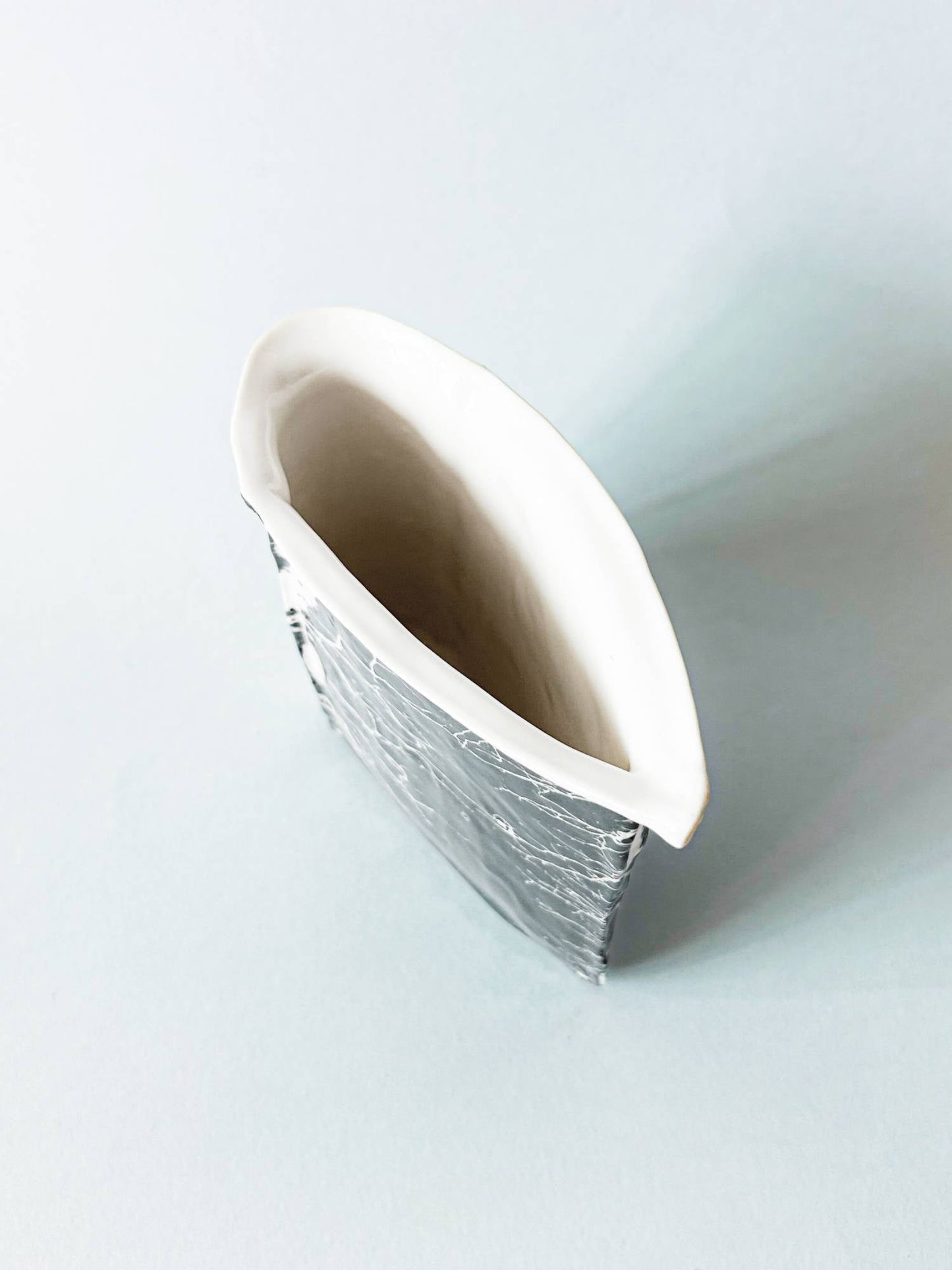 Edge Vase Artist Edition - HAHYERI No.5