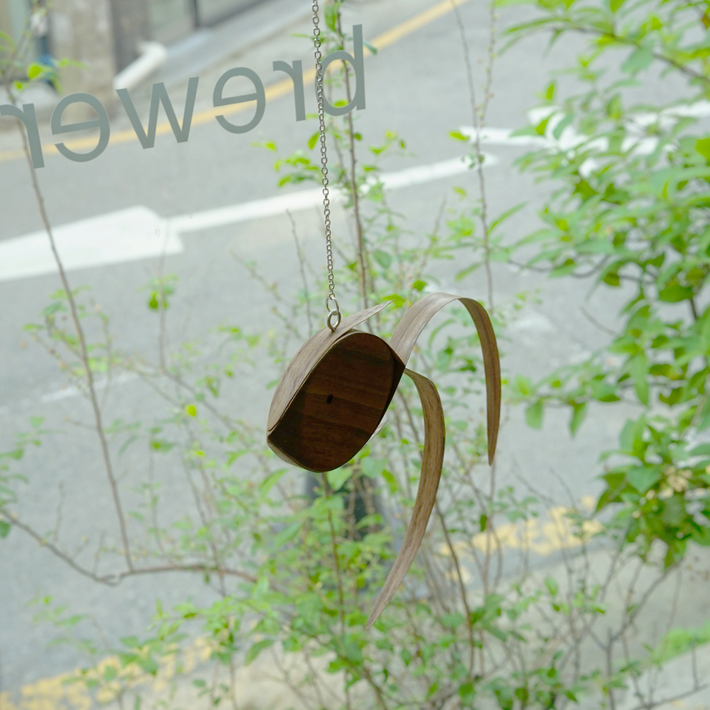 Almond Fish 모빌 - 월넛