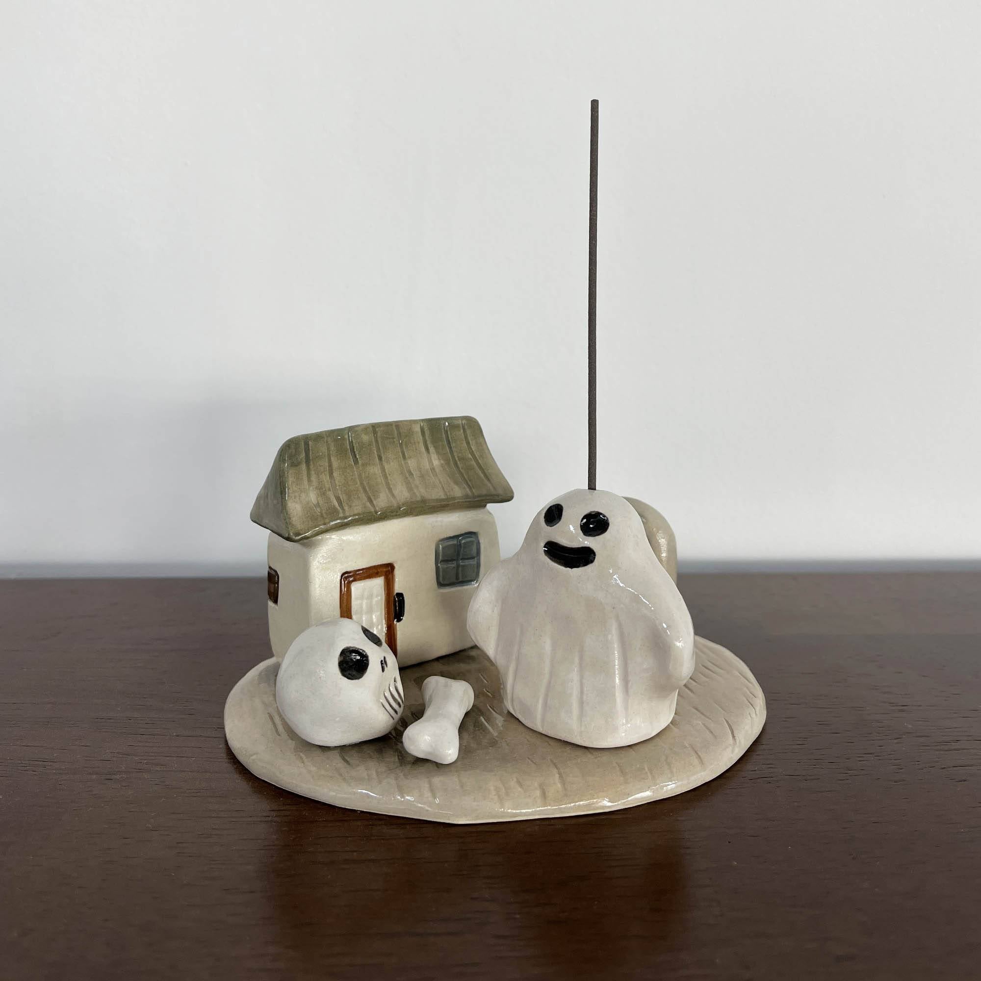 귀신도 집이 있는데