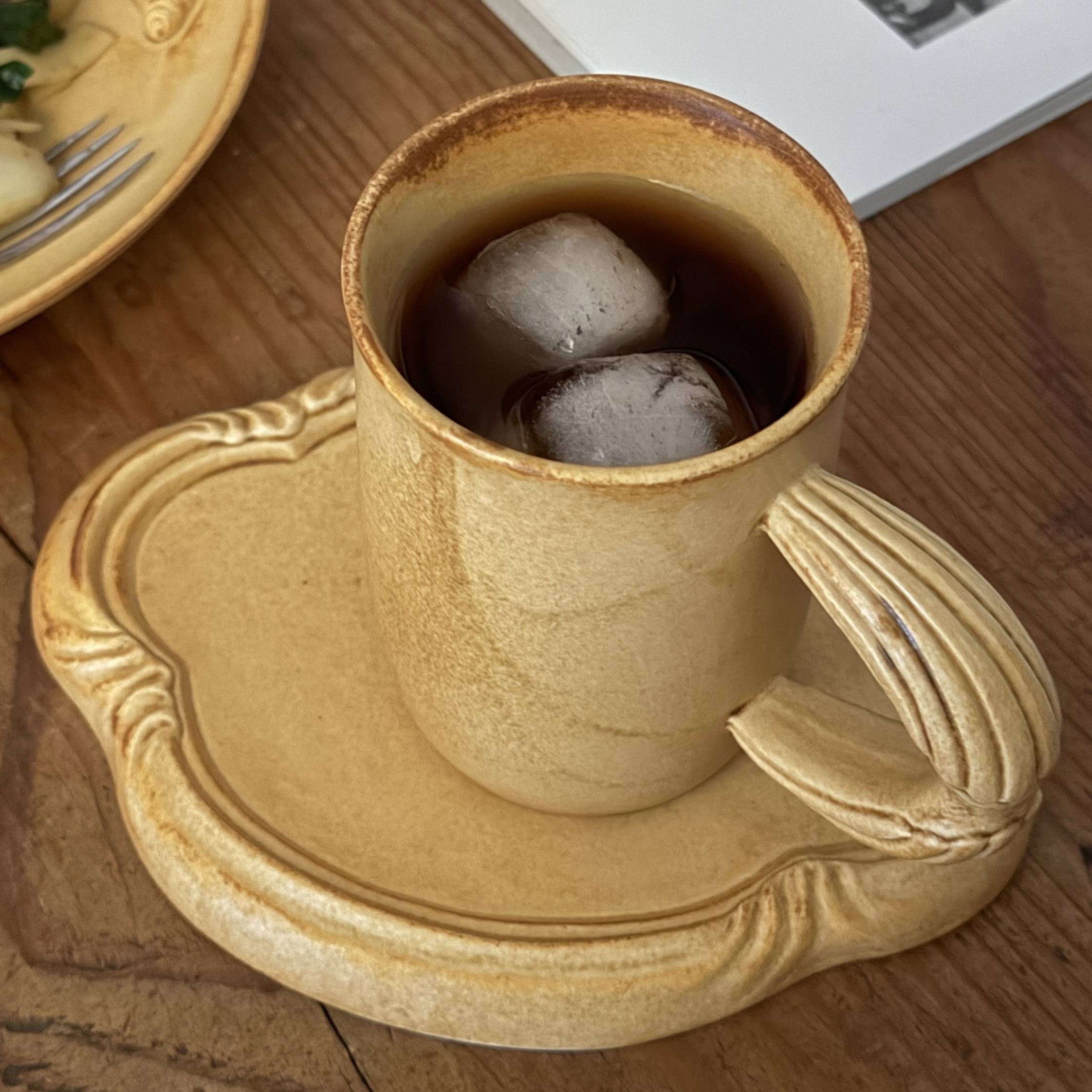 프루스트의 마들렌 mug (custard cream) - Colin et Chloé 콜랭에클로에 - CAVA LIFE