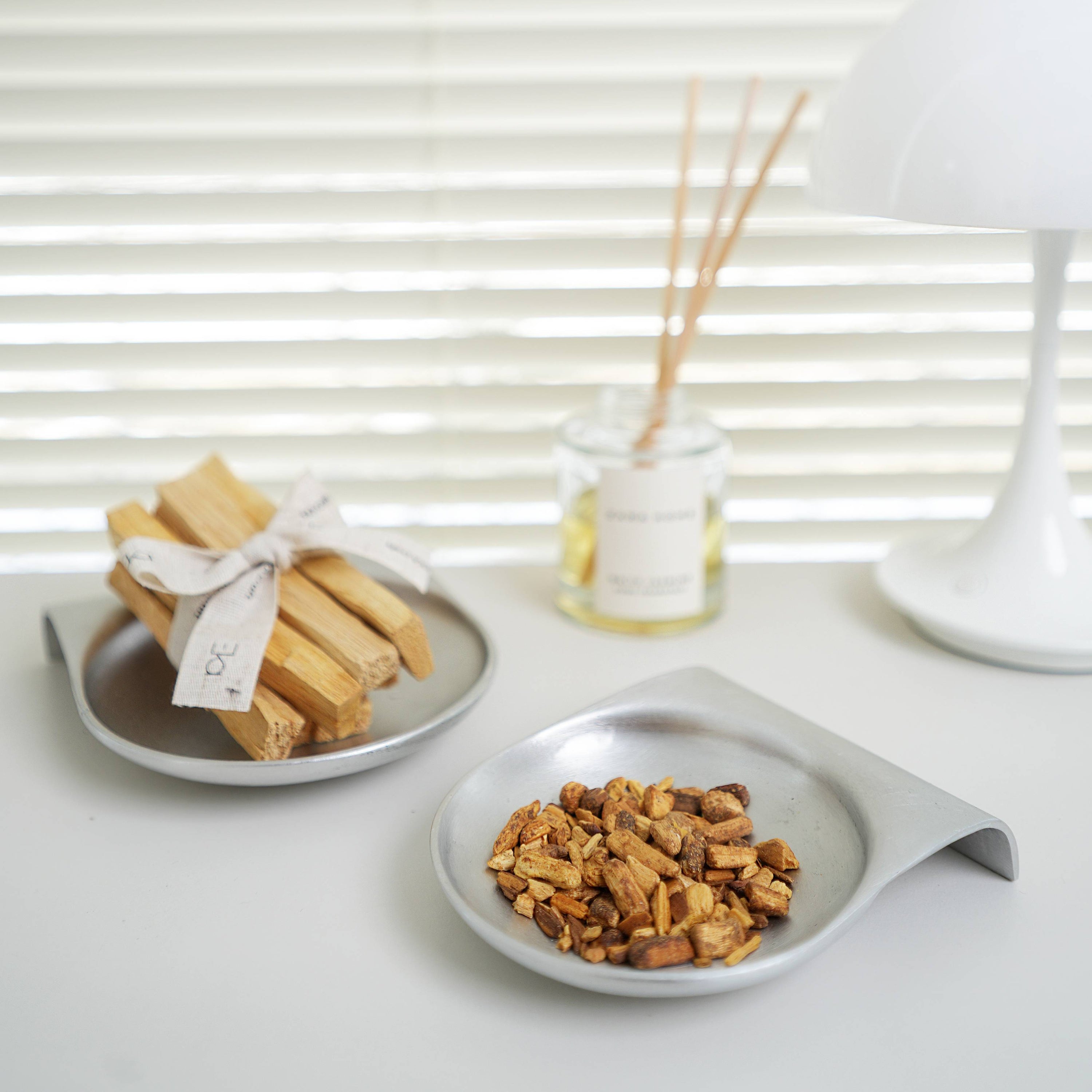 라운드 스머징 홀더 - AN EUNKYUNG / EKA CRAFT 안은경 / 에카 크라프트 - CAVA LIFE