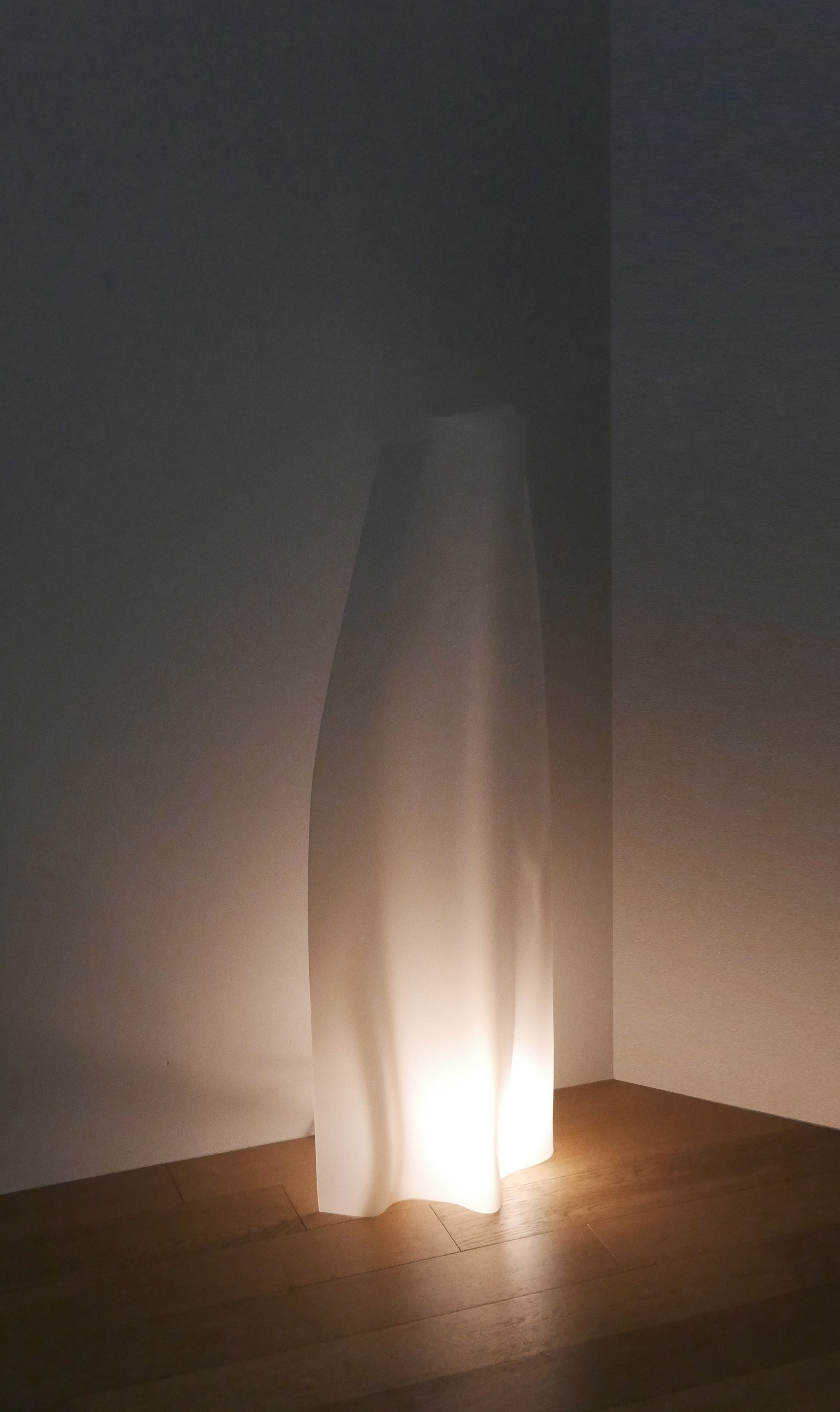 Blankwind_floor lamp (M) - shallwedance 쉘위댄스 - CAVA LIFE